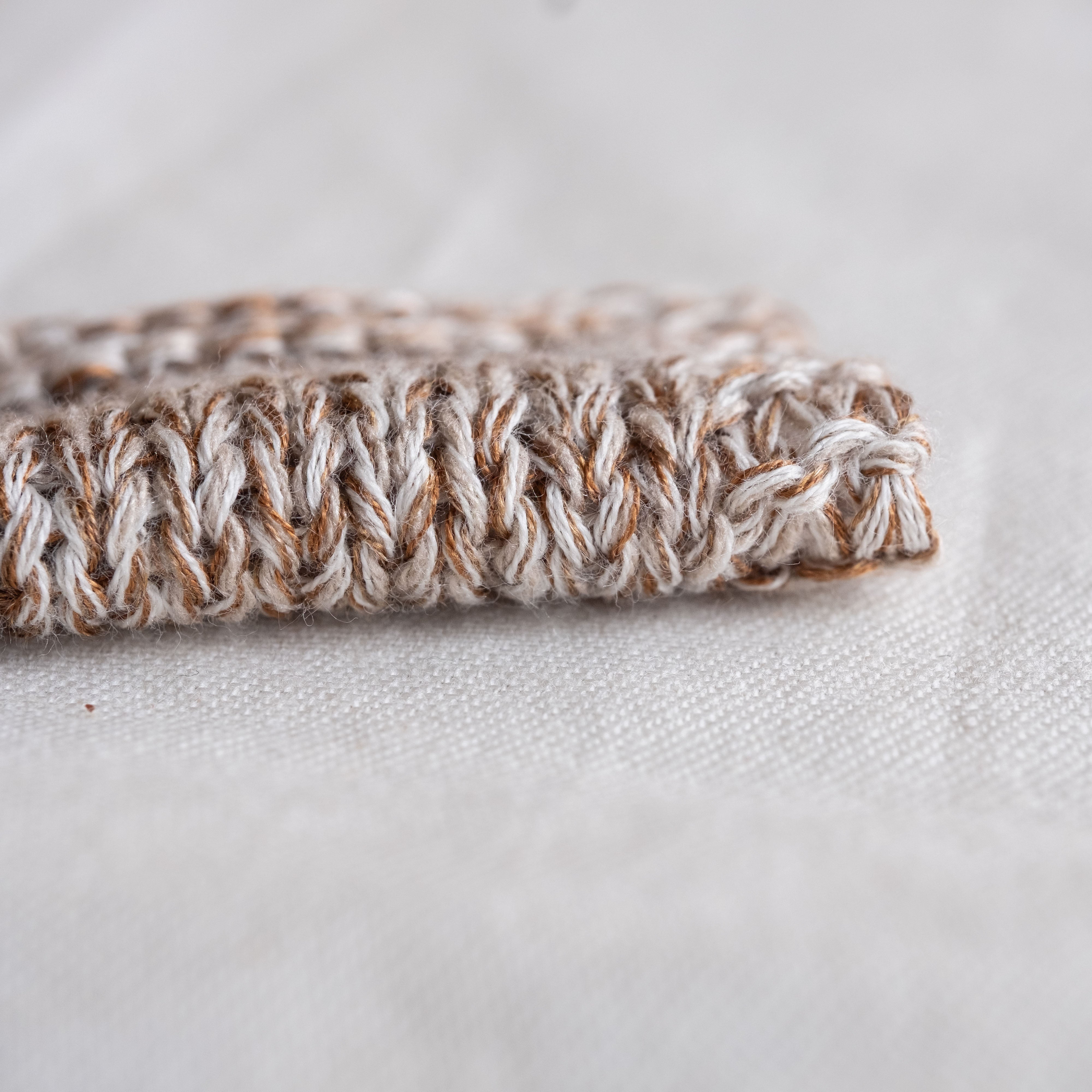 Tsuyu Ito (silk cotton linen blend) (ITORICOT Concept Yarn)