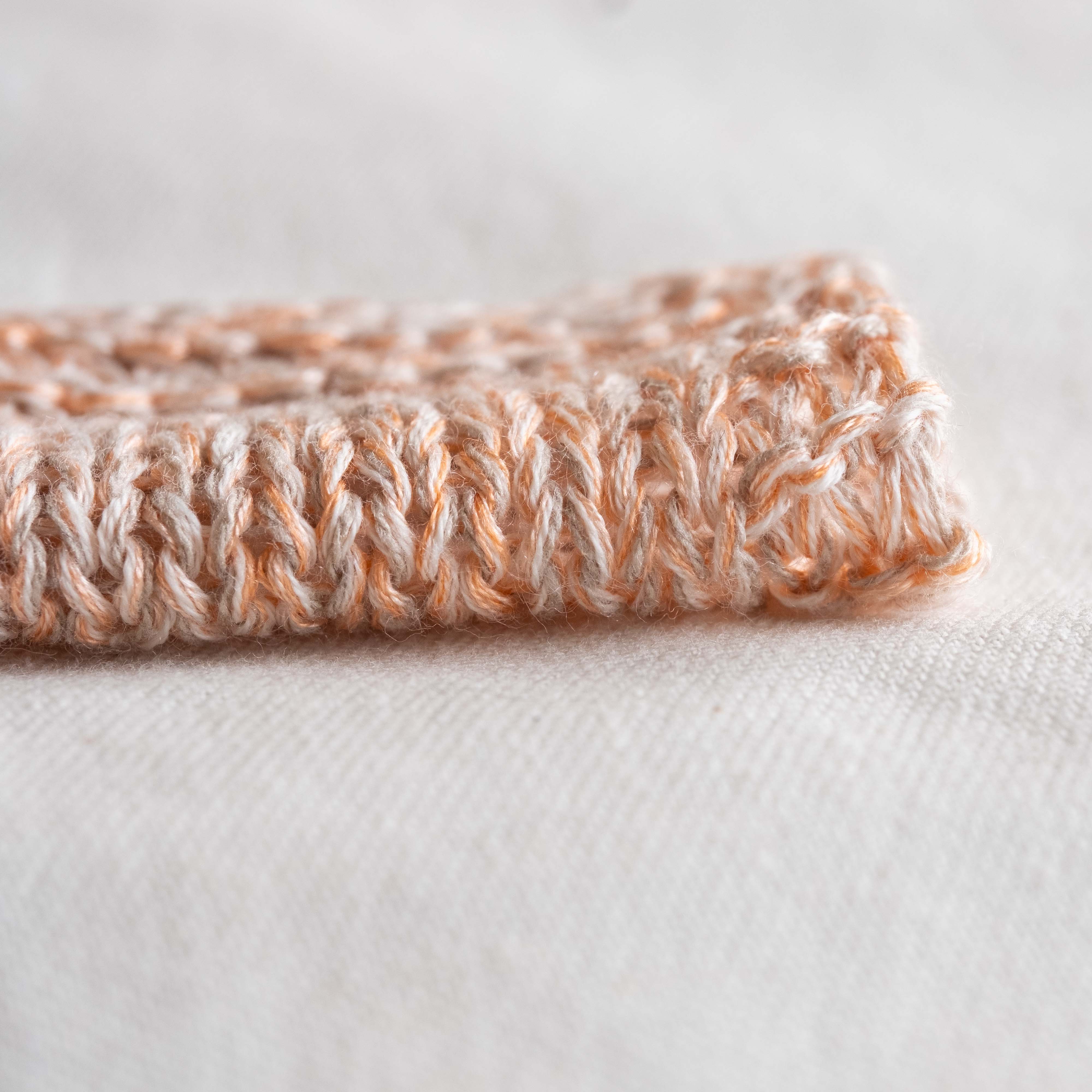 Tsuyu Ito (silk cotton linen blend) (ITORICOT Concept Yarn)
