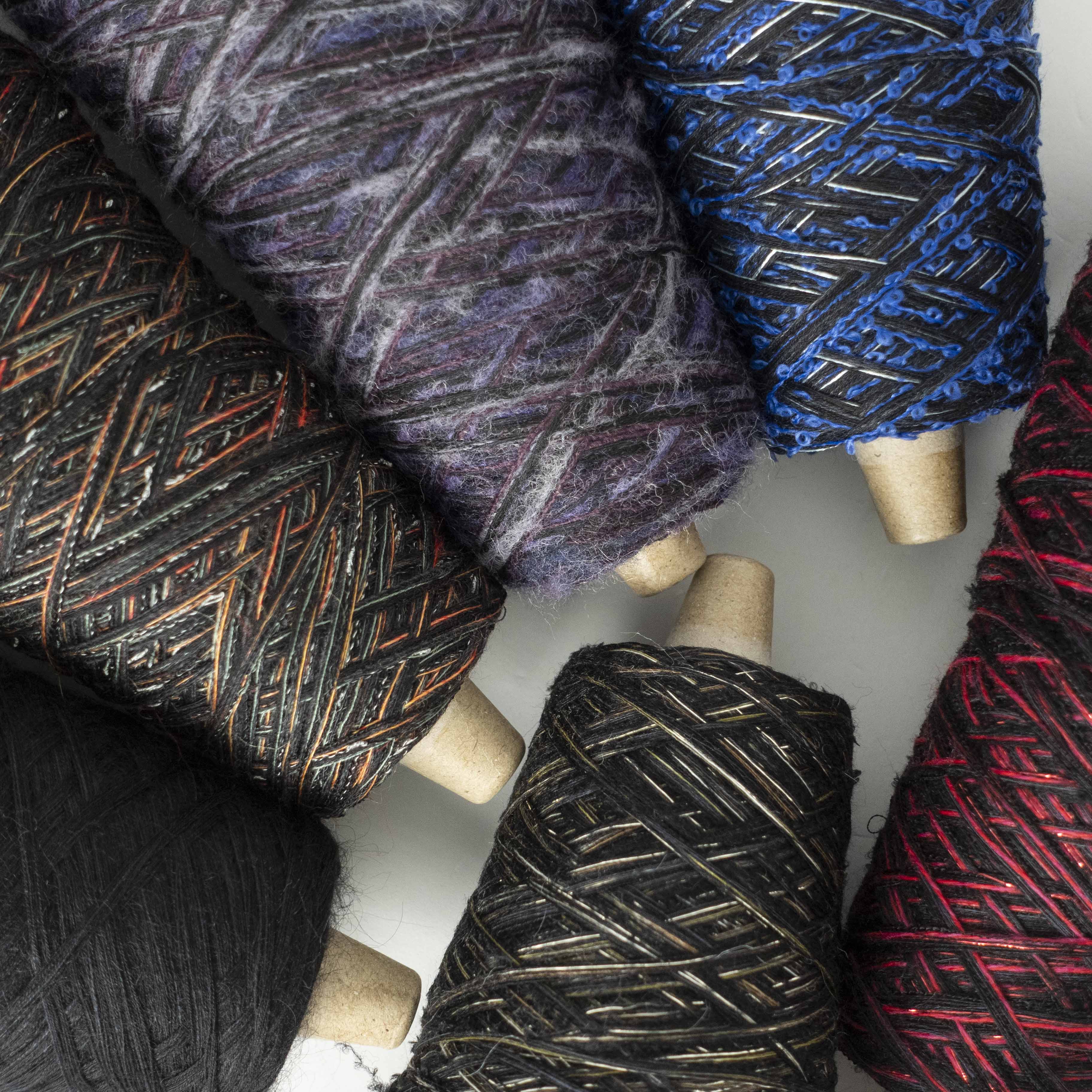〈Blackシリーズ〉MIXED YARN(ミックスヤーン)