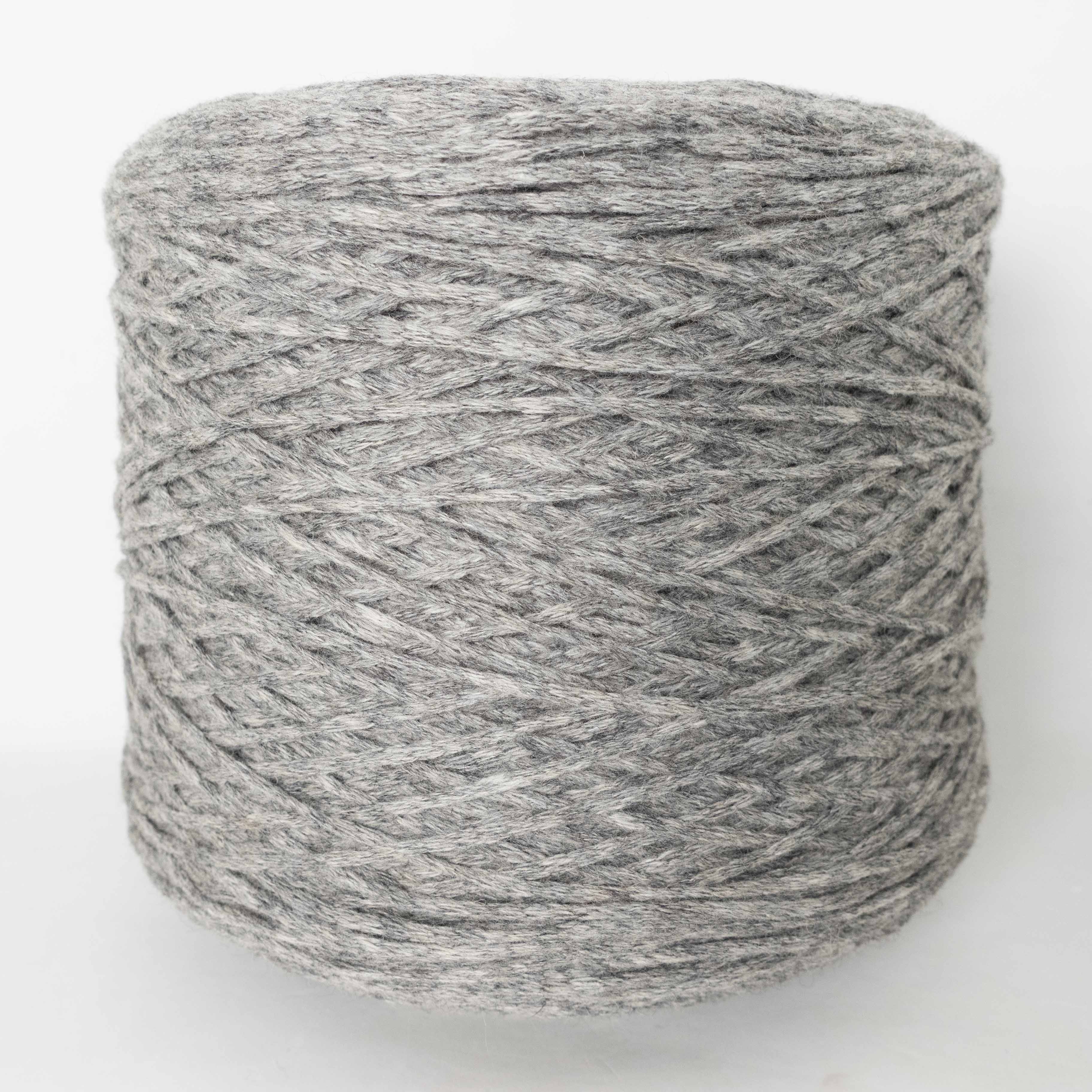 1/1.6 RACCOON LILY YARN