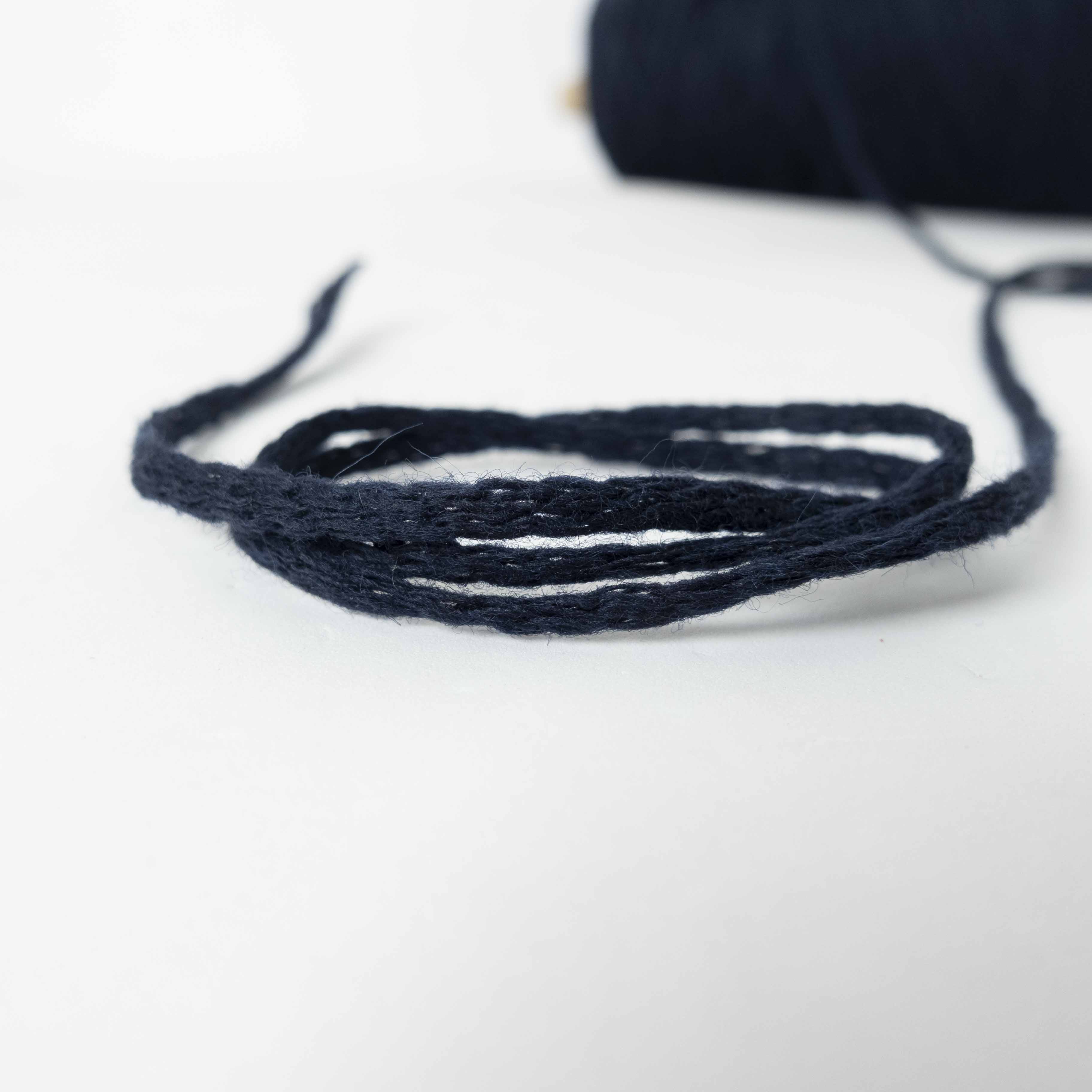 1/1.6 RACCOON LILY YARN