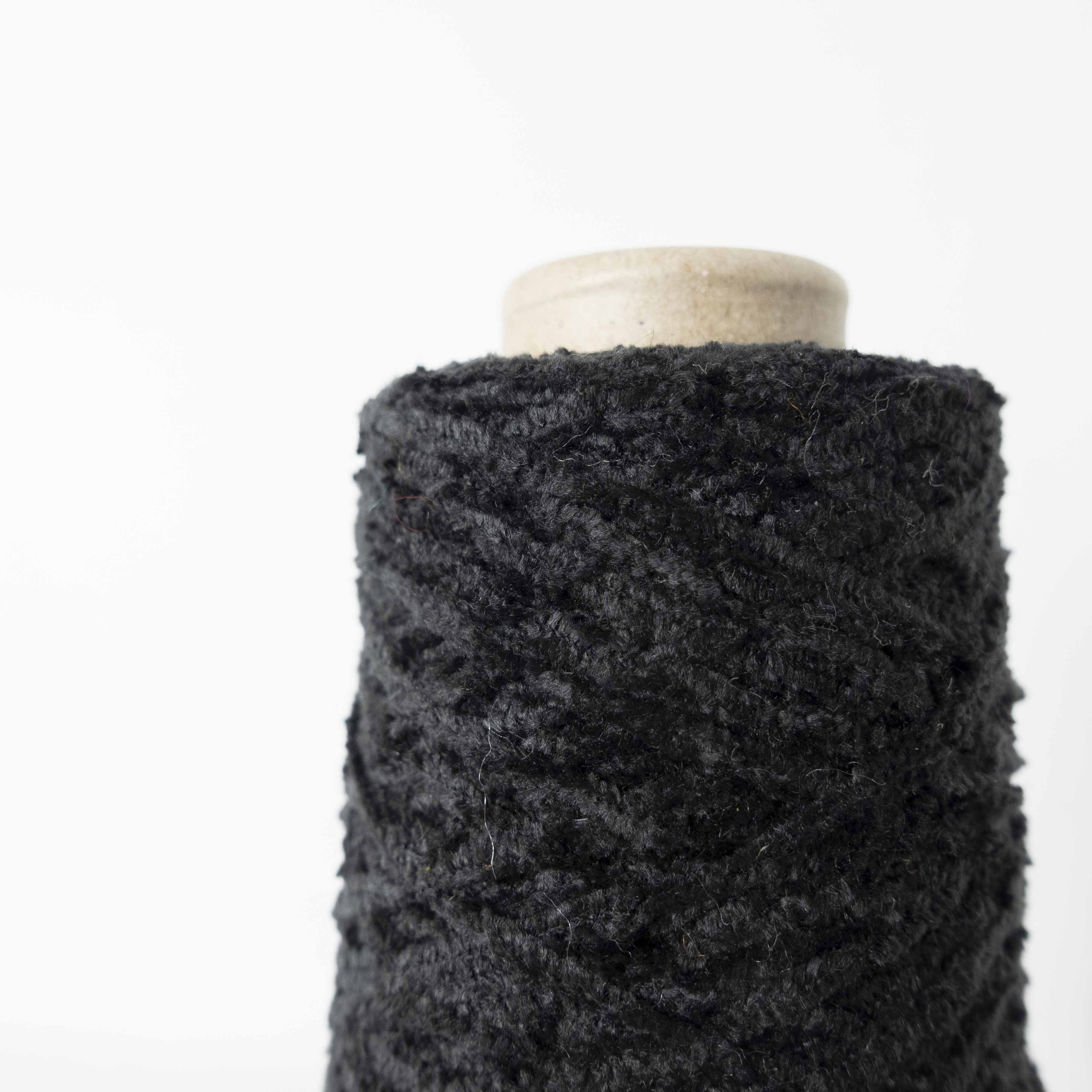 Moor Yarn - Charcoal Navy