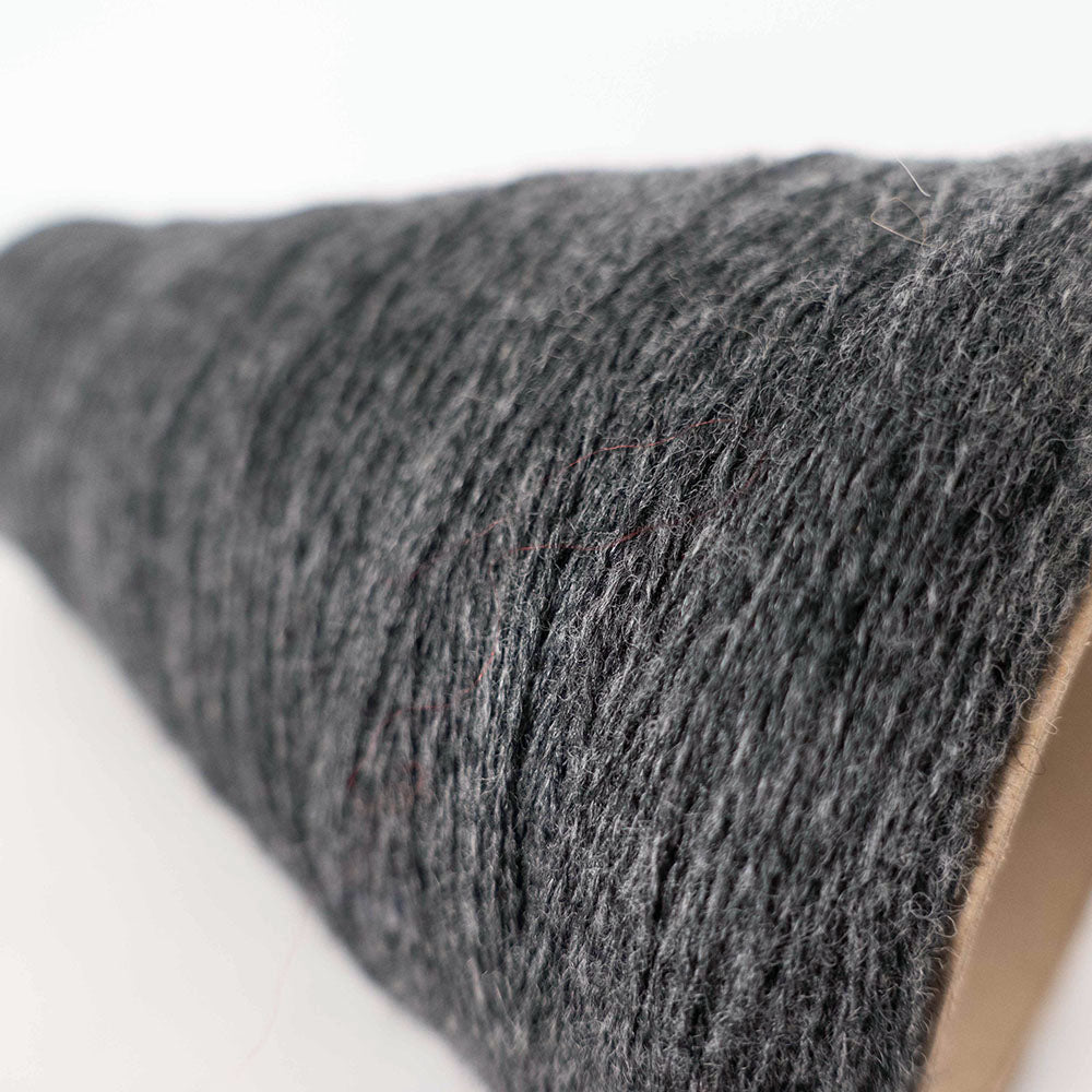 2/24 Snowflake (Cashmere Wool) - Gray
