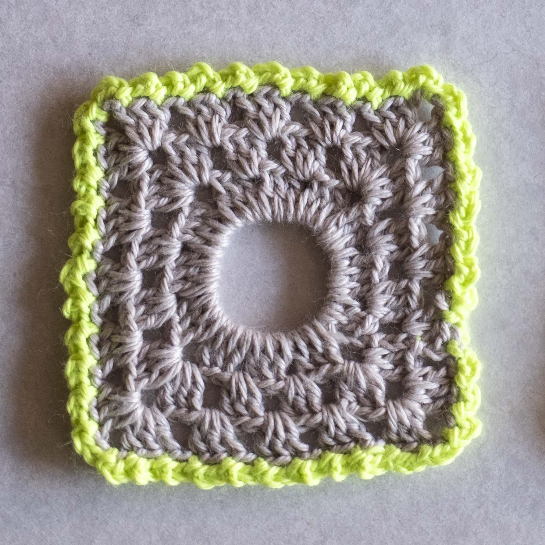 2月24日|かぎ針編みの基本で編める!グラニースクエアシュシュWS@シブヤ手芸部(渋谷スクランブルスクエア9階)