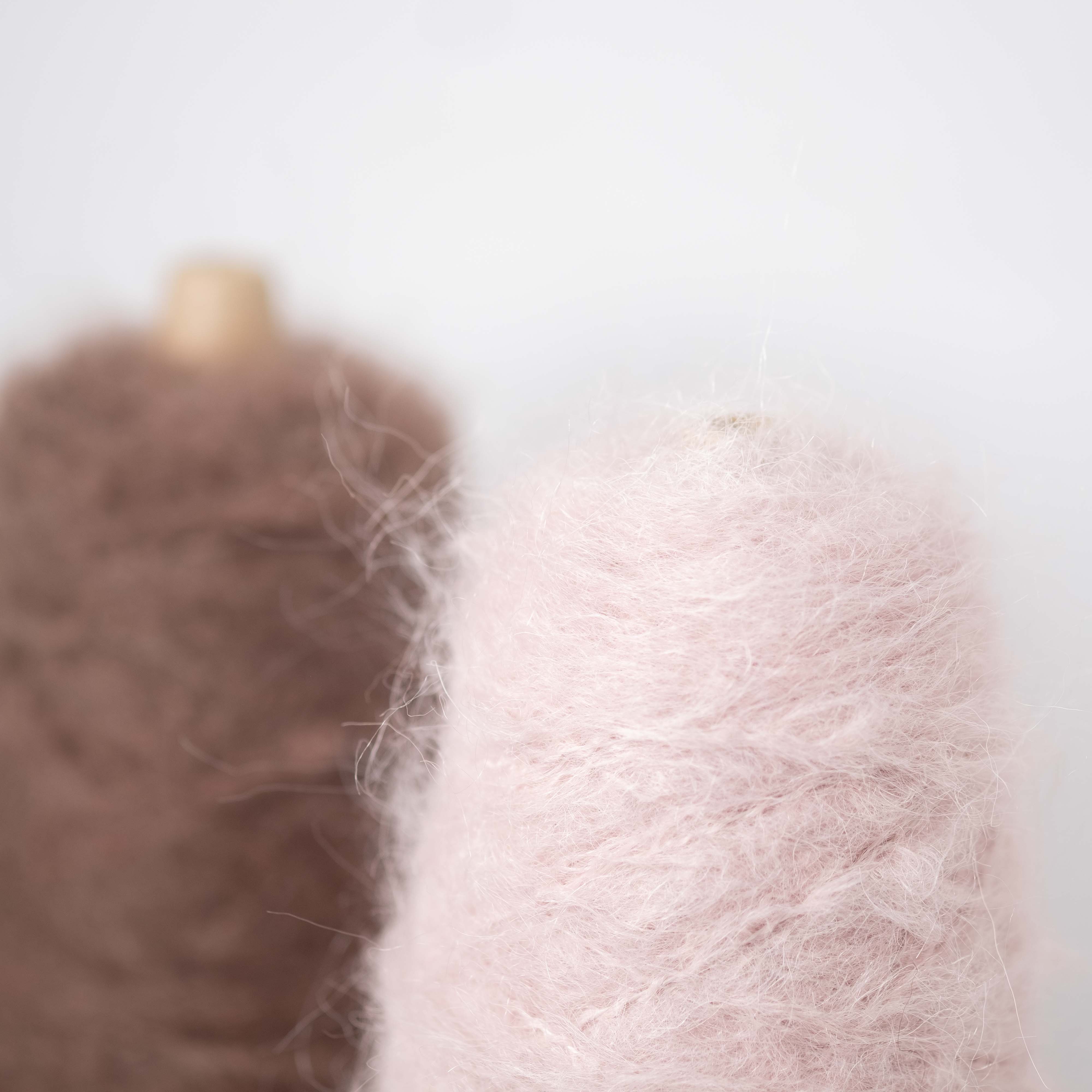 1/2 smile (Super Kid Mohair, Baby Alpaca)