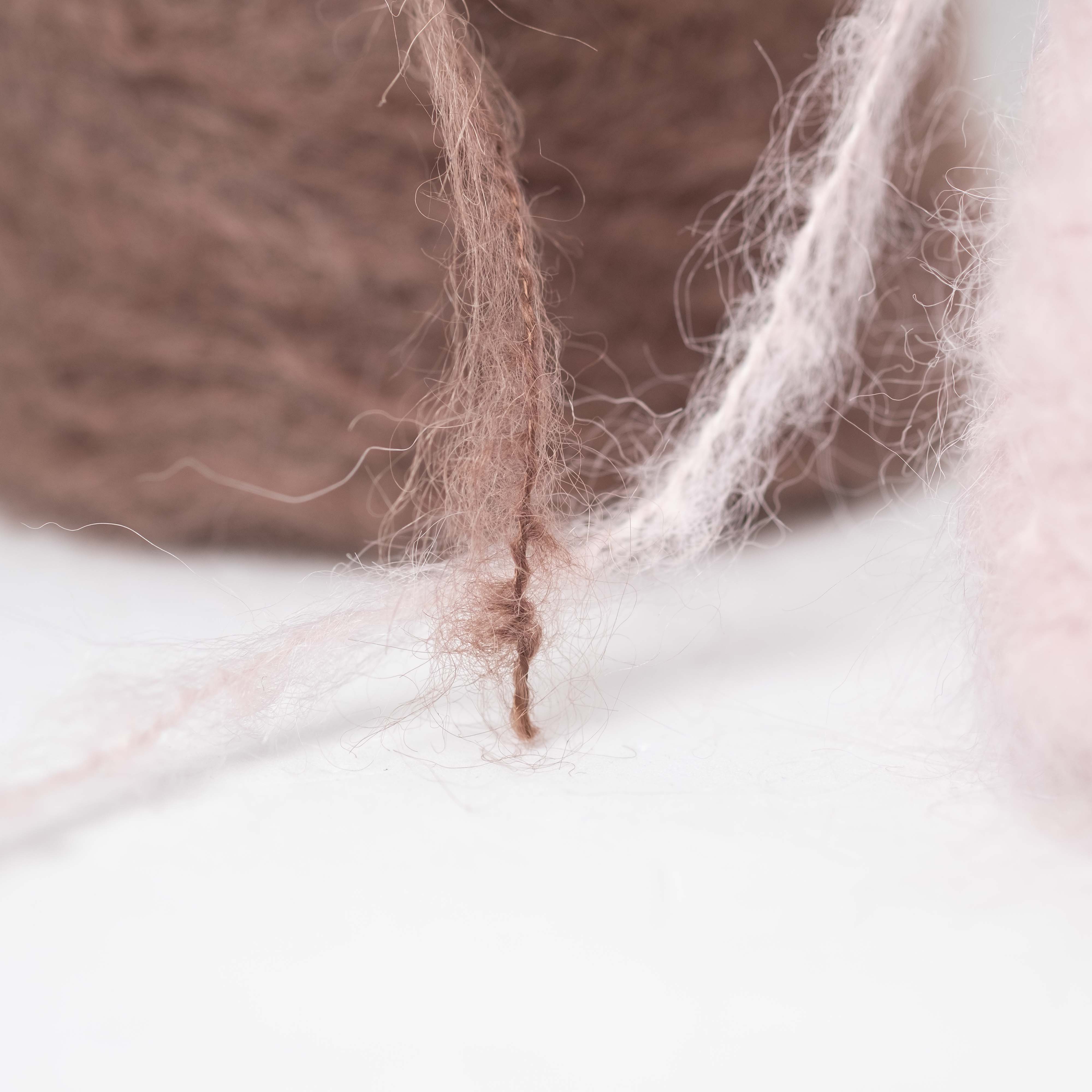 1/2 smile (Super Kid Mohair, Baby Alpaca)