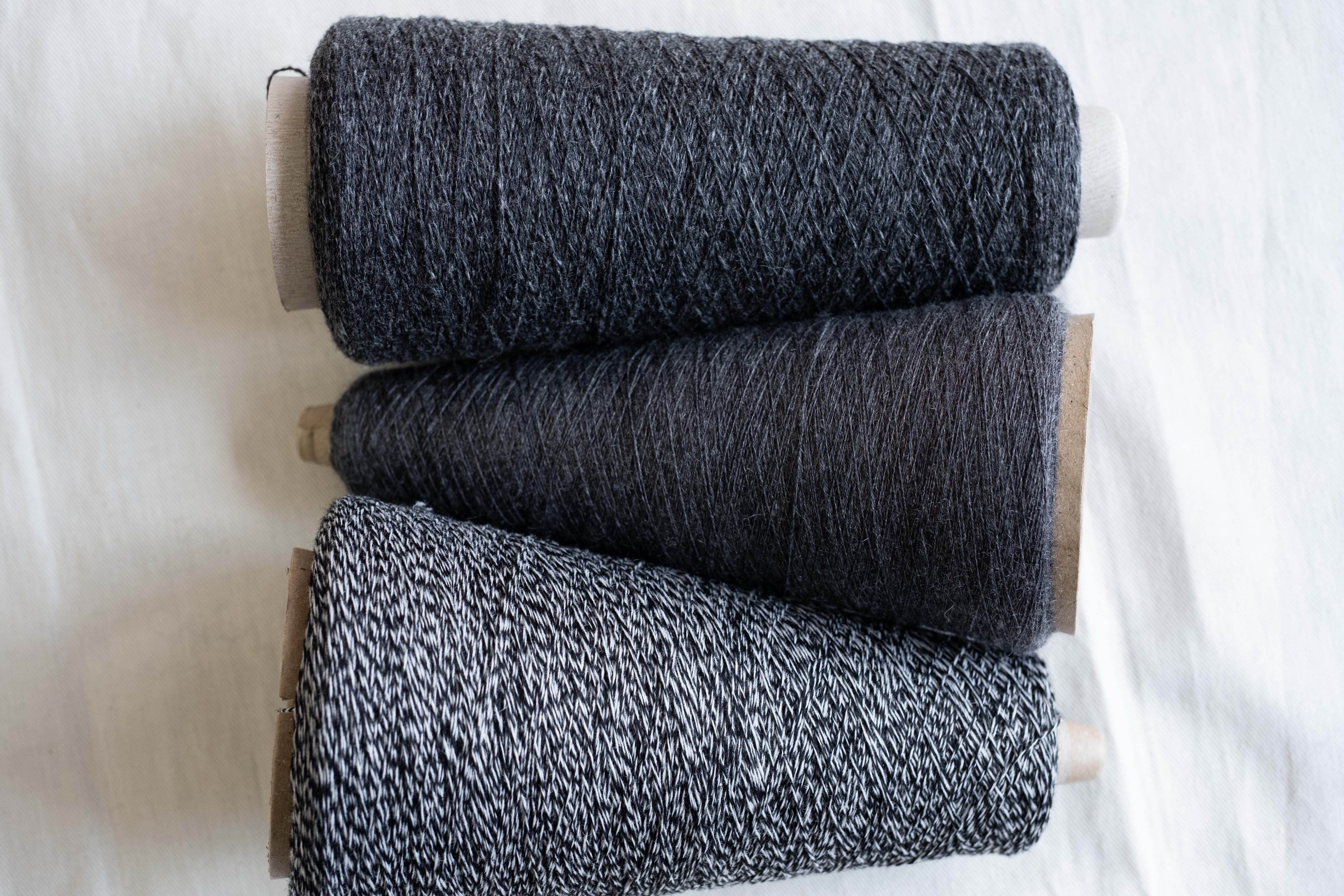 FIRST CASHMERE SET – 選べる3タイプの限定セット