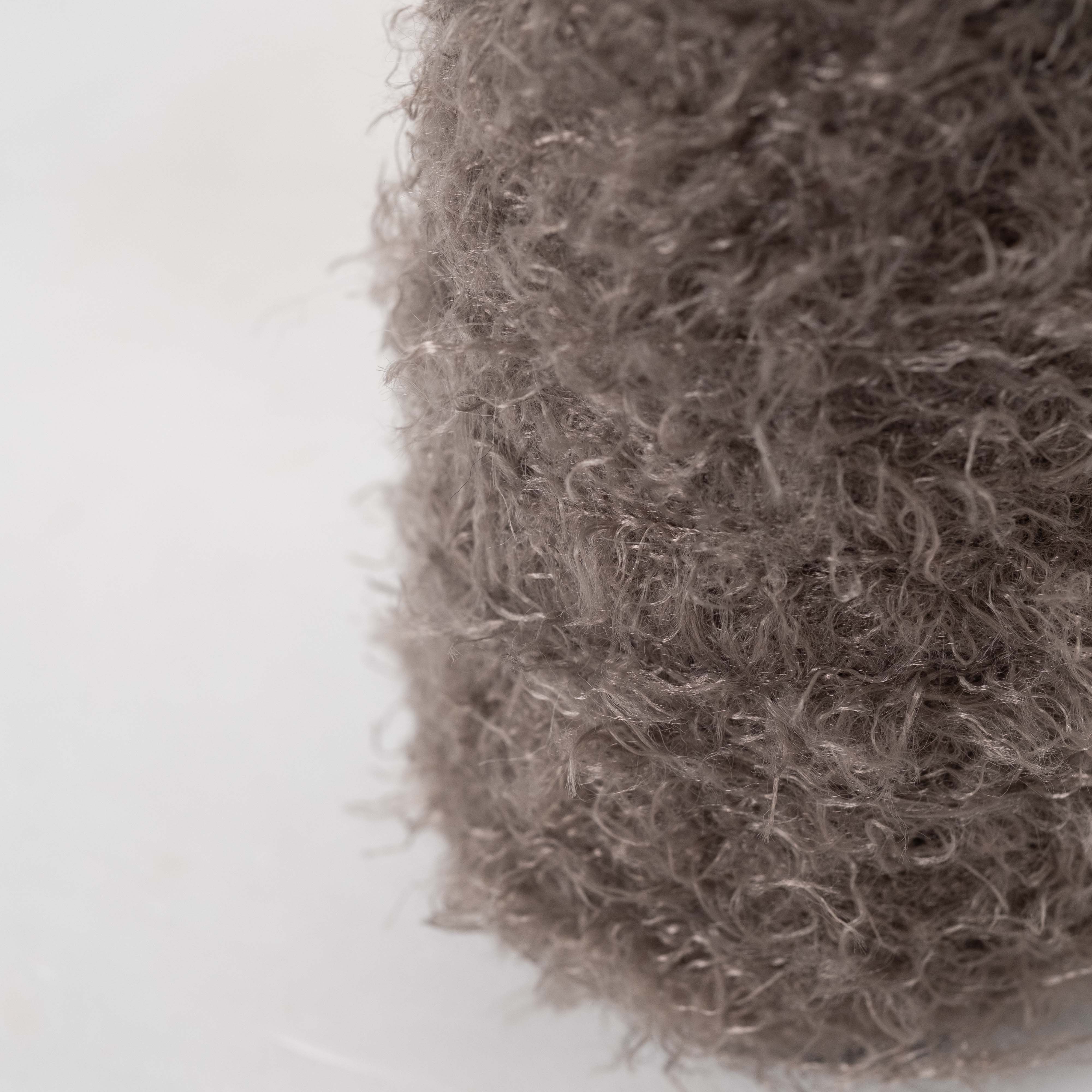 1/6 Nylon Feather Molding