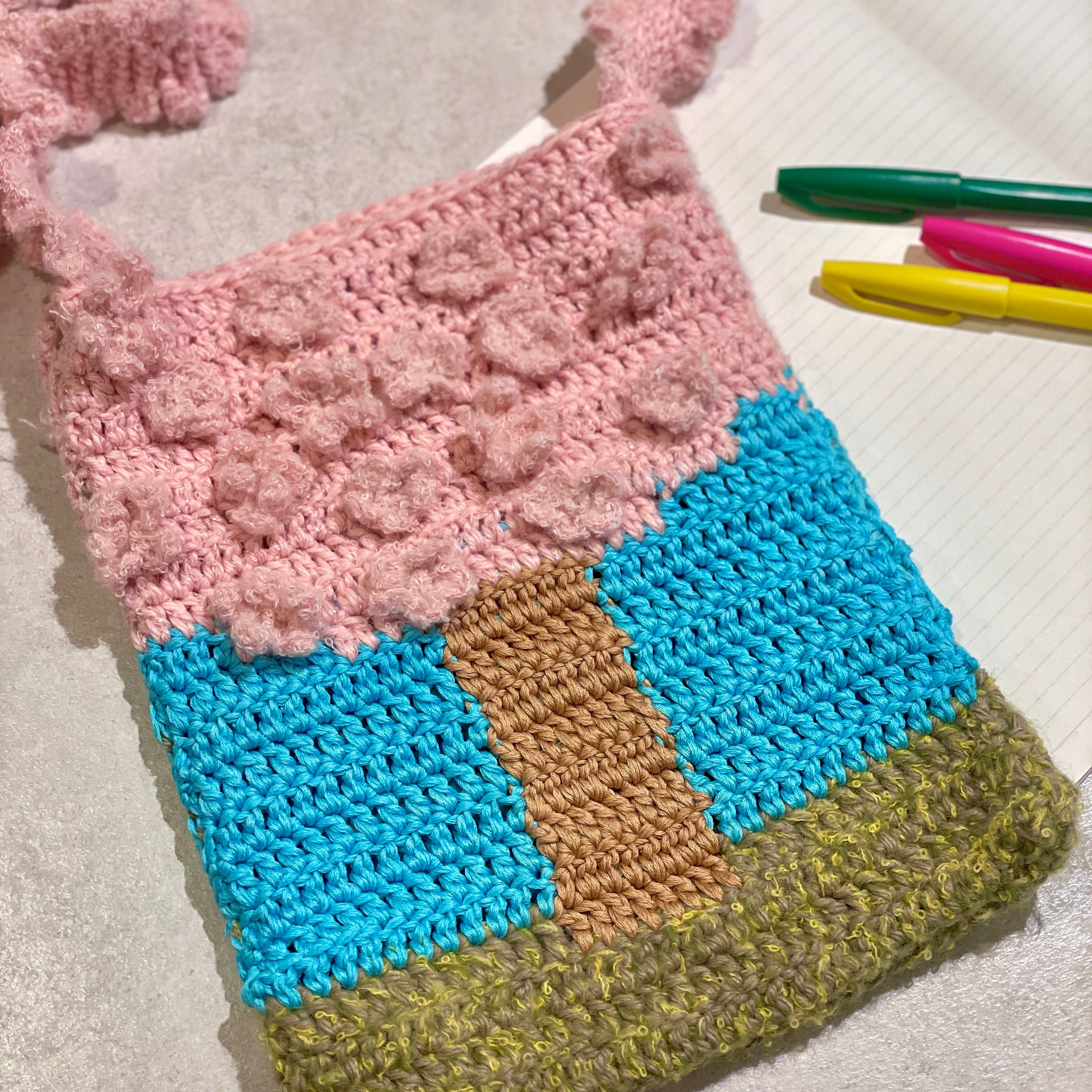 【期間限定受注】春を待つ 〜花見ポシェットバッグ〜 designed by VeggieCrochet