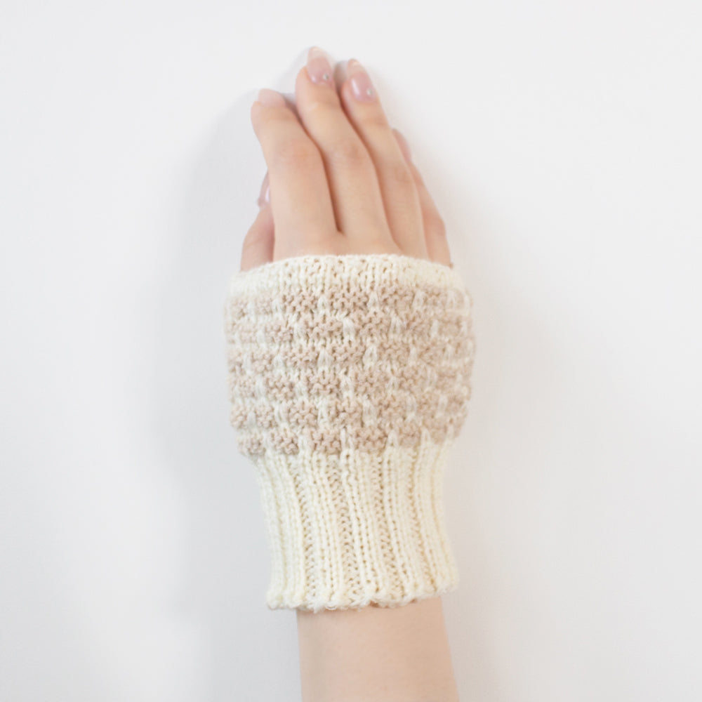 ande Nobu先生とWISH WOOLで編む、ひつじひつじ模様のリストウォーマー
