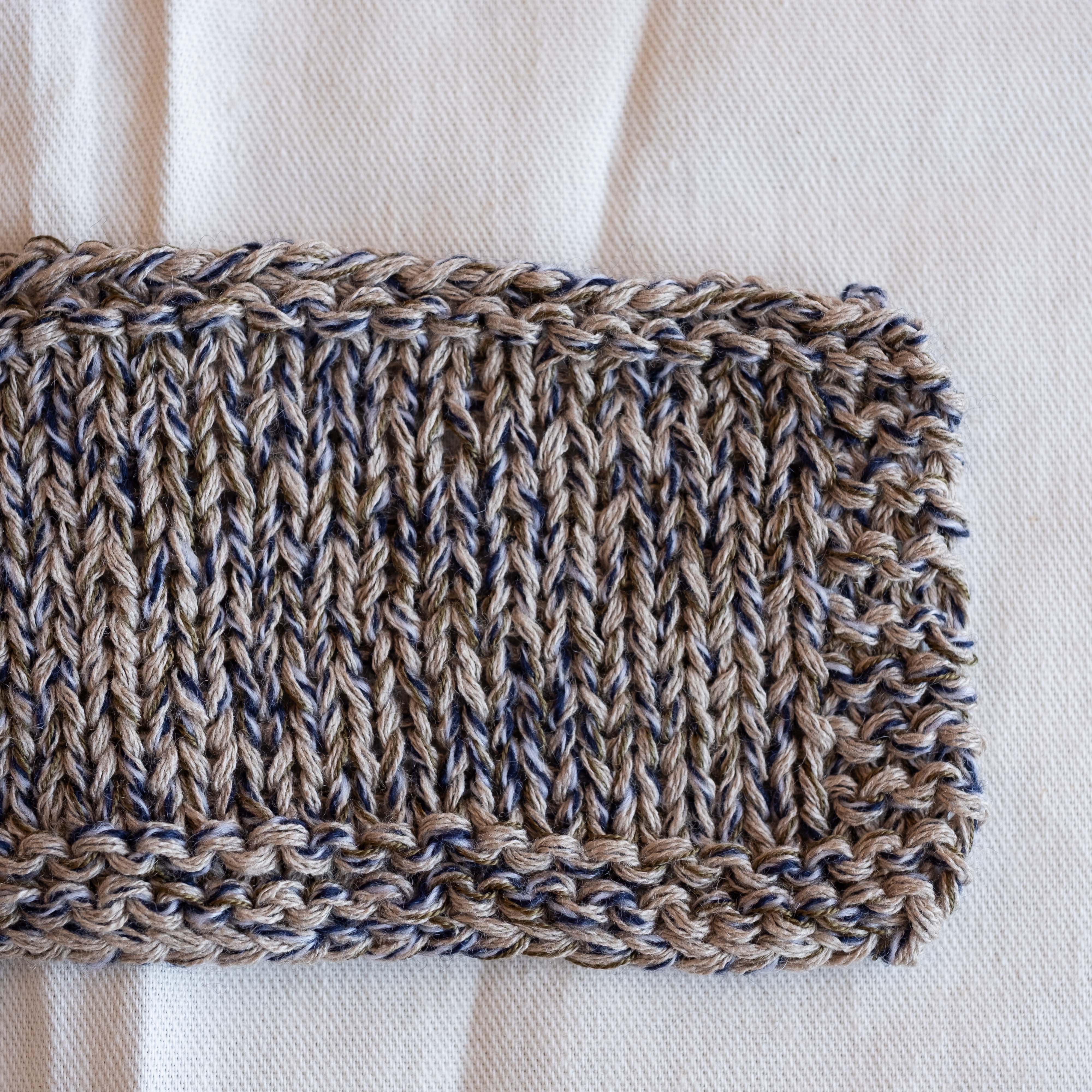 Smoky Quartz（中細・リネンシルクカシミヤ）（ITORICOT Concept Yarn）