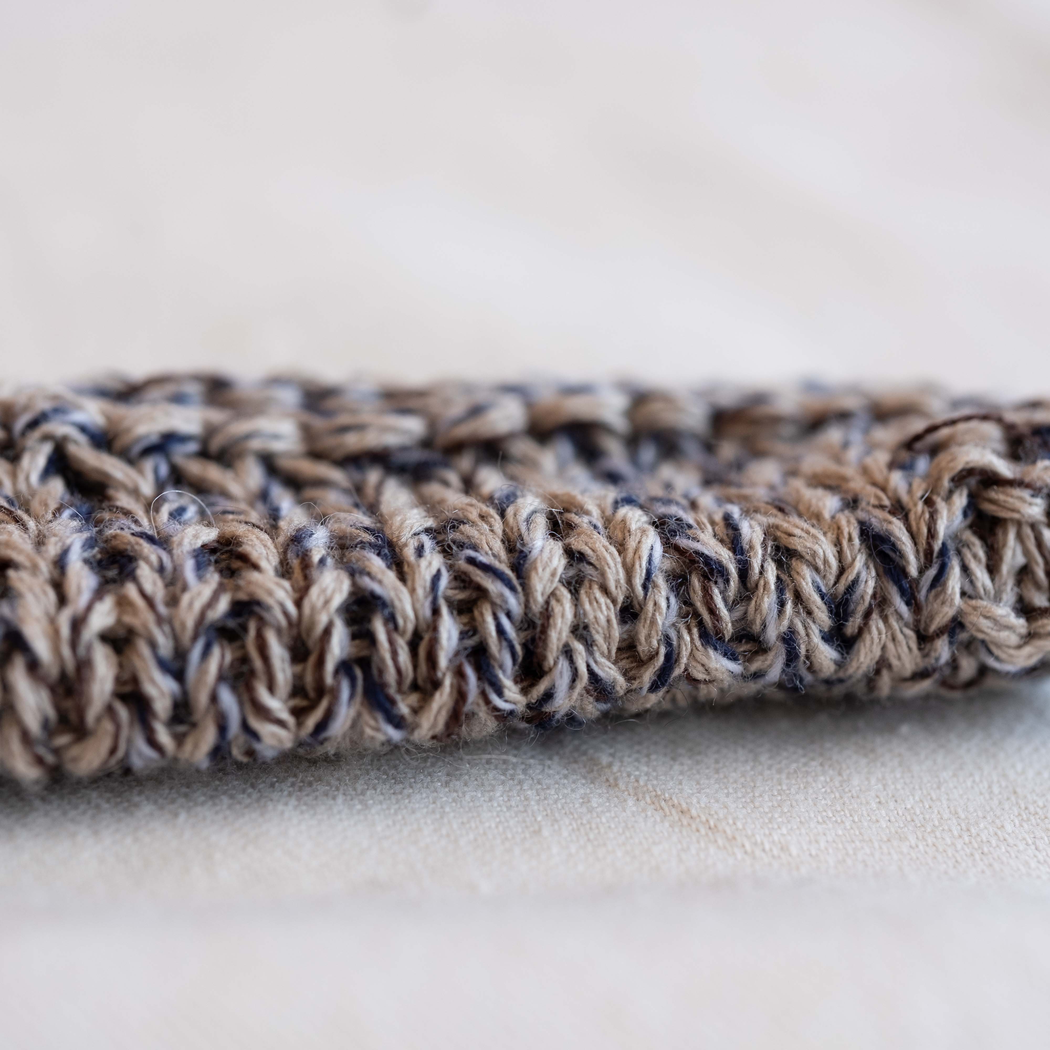 Smoky Quartz（中細・リネンシルクカシミヤ）（ITORICOT Concept Yarn）