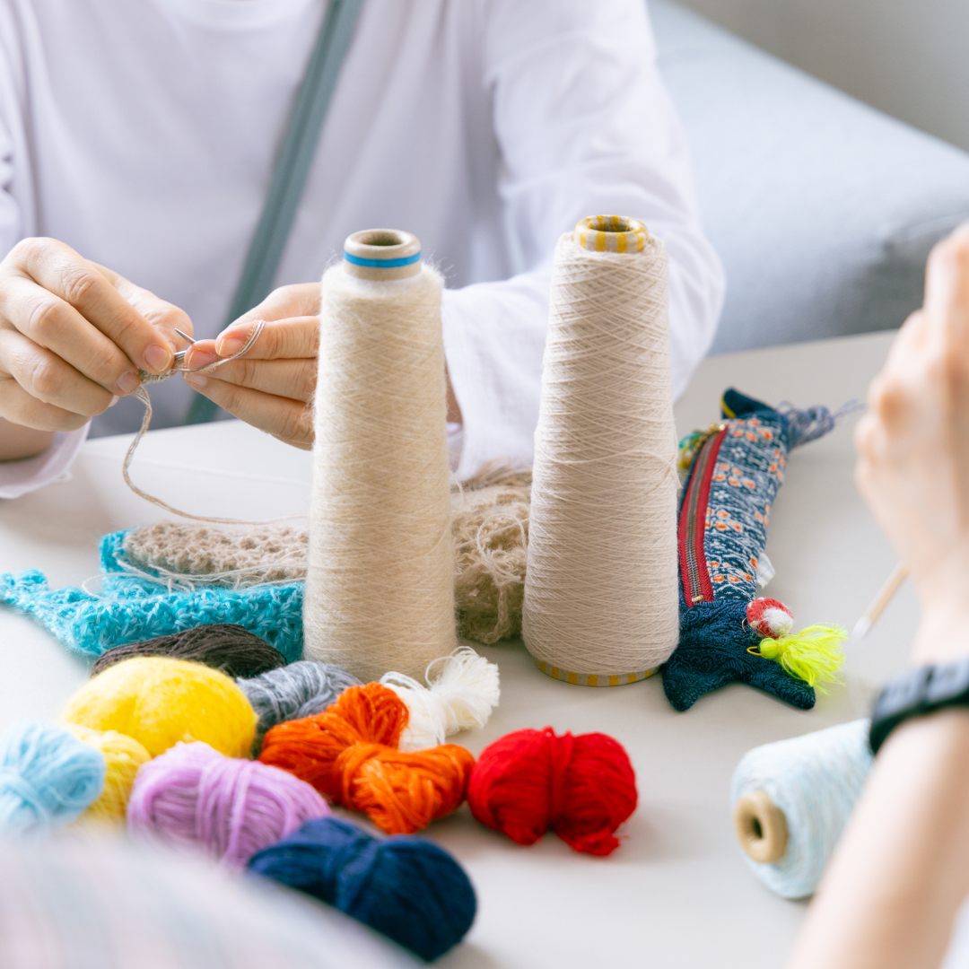 【会員】糸虜会（編み会）