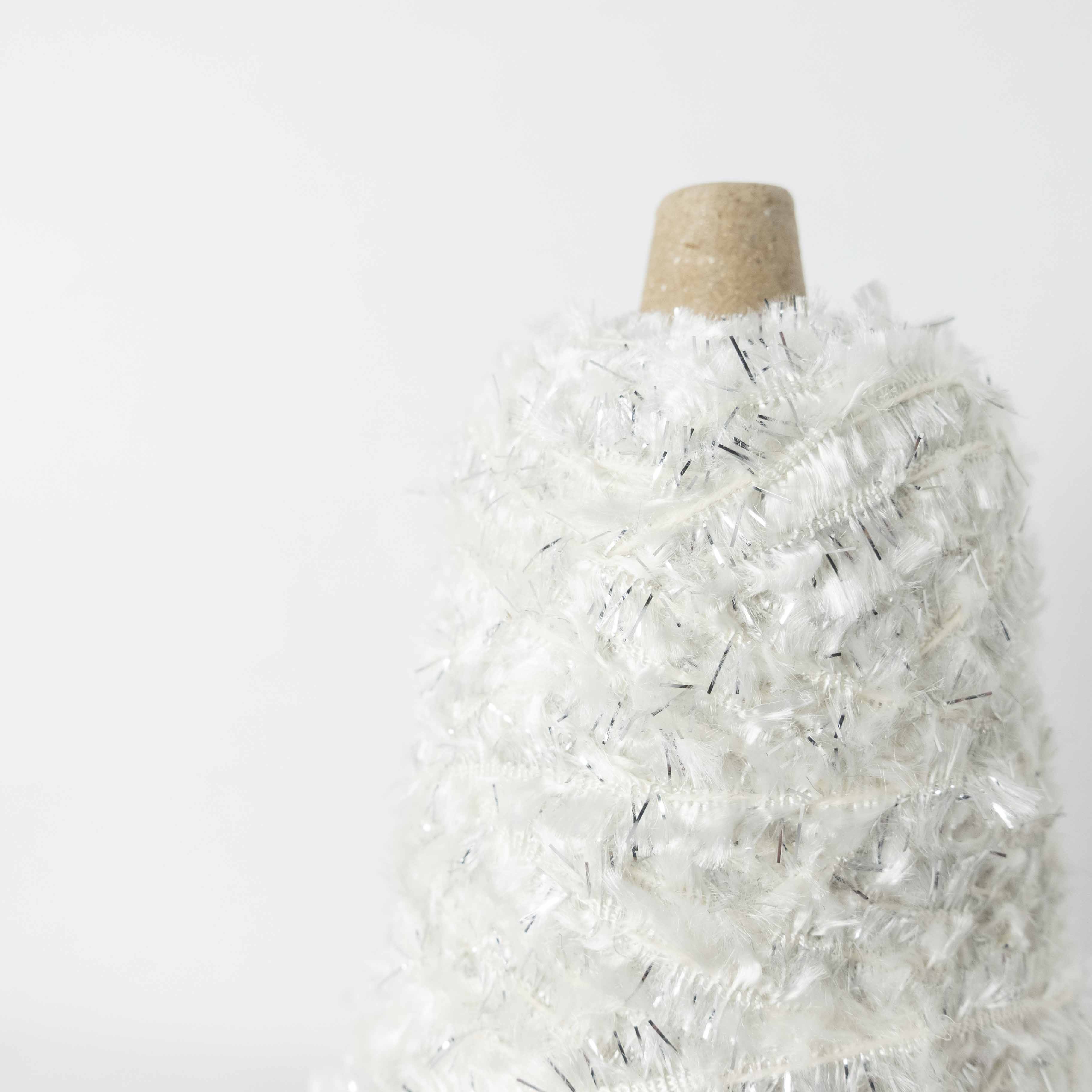 シルバースノーフラッグ