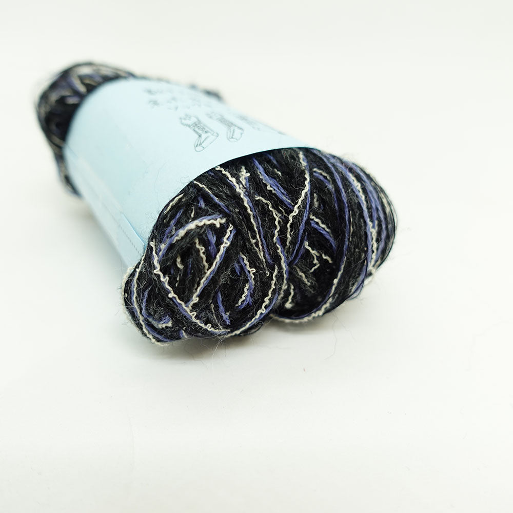 [Limited to one item] Set of 10 small rolls of sock yarn - Blue Spotted Cat (BLACK series)