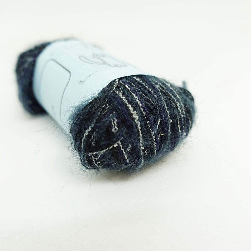 [Limited to one item] Set of 10 small rolls of sock yarn - Blue Spotted Cat (BLACK series)