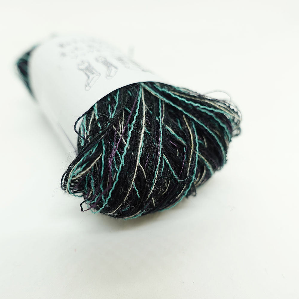 [Limited to one item] Set of 10 small rolls of sock yarn - Blue Spotted Cat (BLACK series)