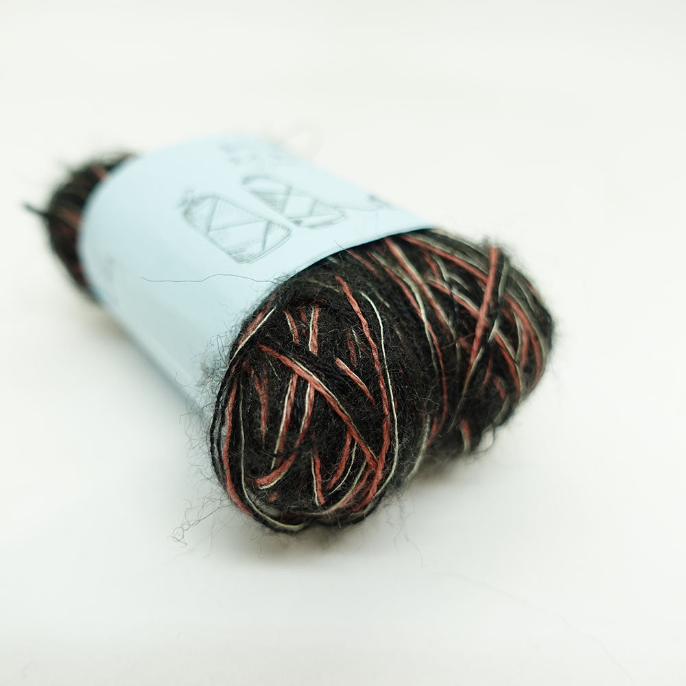 [Limited to one item] Set of 10 small rolls of sock yarn - We are naughty (BLACK series)