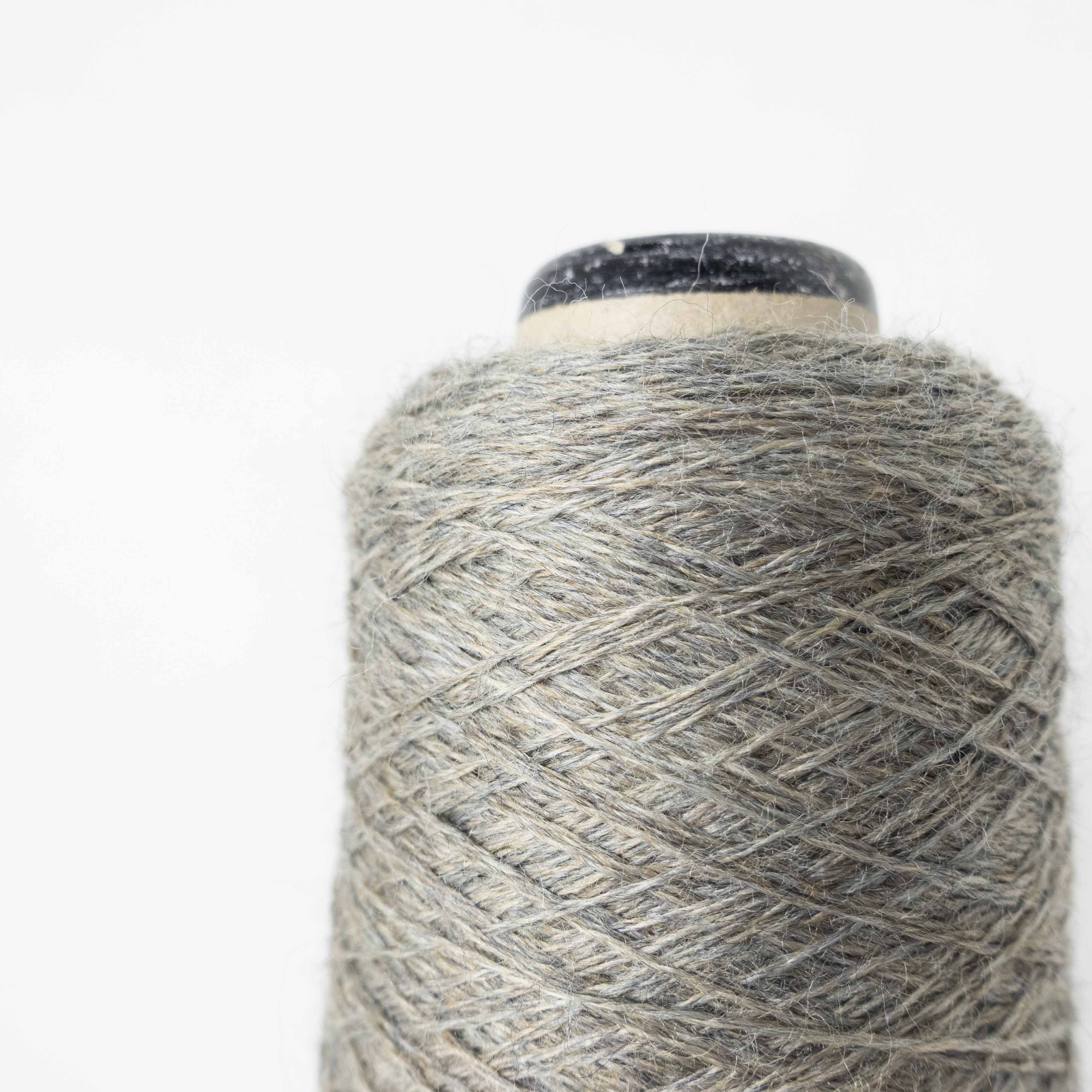 2/28 オーロラ(ウール100%)