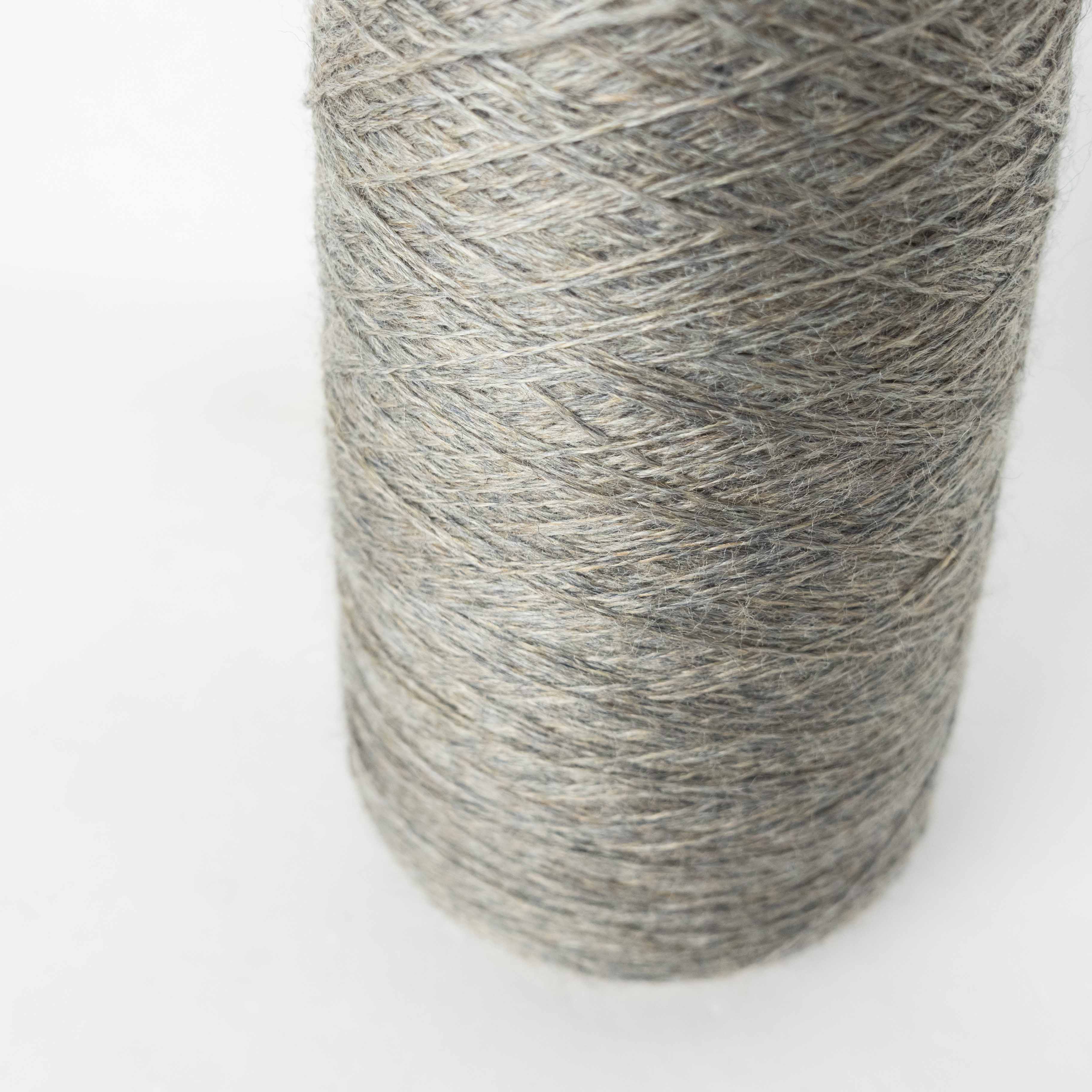 2/28 オーロラ（ウール100%）