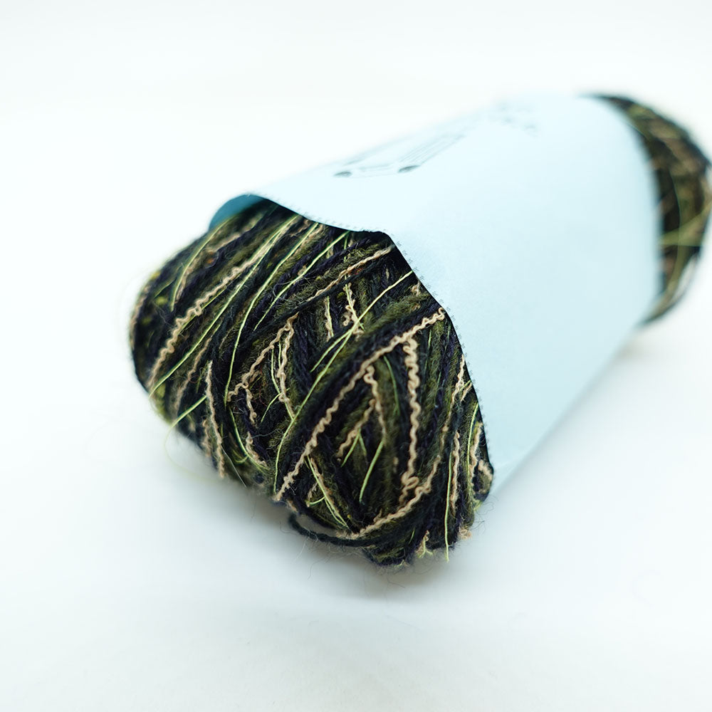 [Limited to one item] Set of 10 small rolls of sock yarn - Souvenir Acorn (BLACK series)