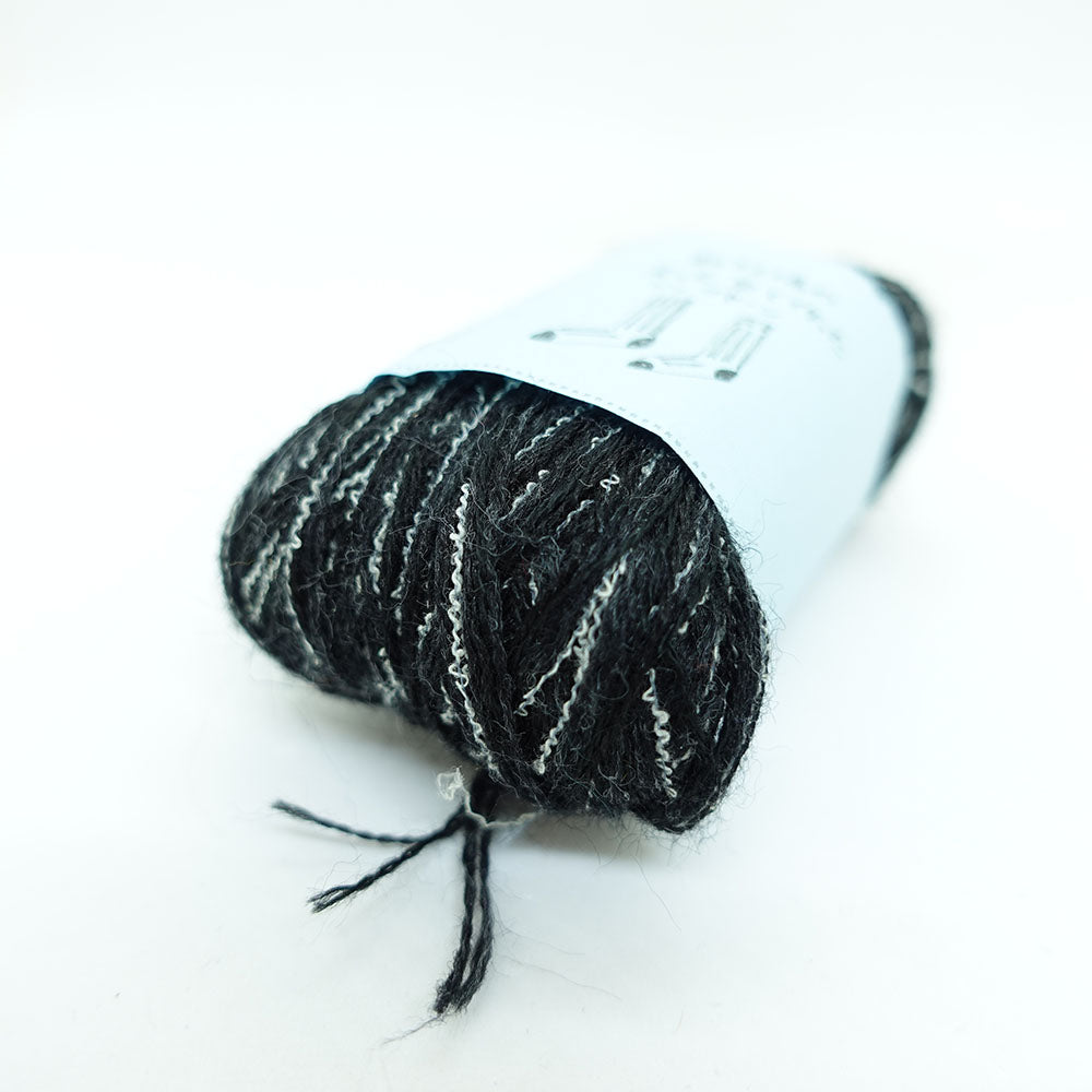 [Limited to one item] Set of 10 small rolls of sock yarn - Cat teaser (BLACK series)