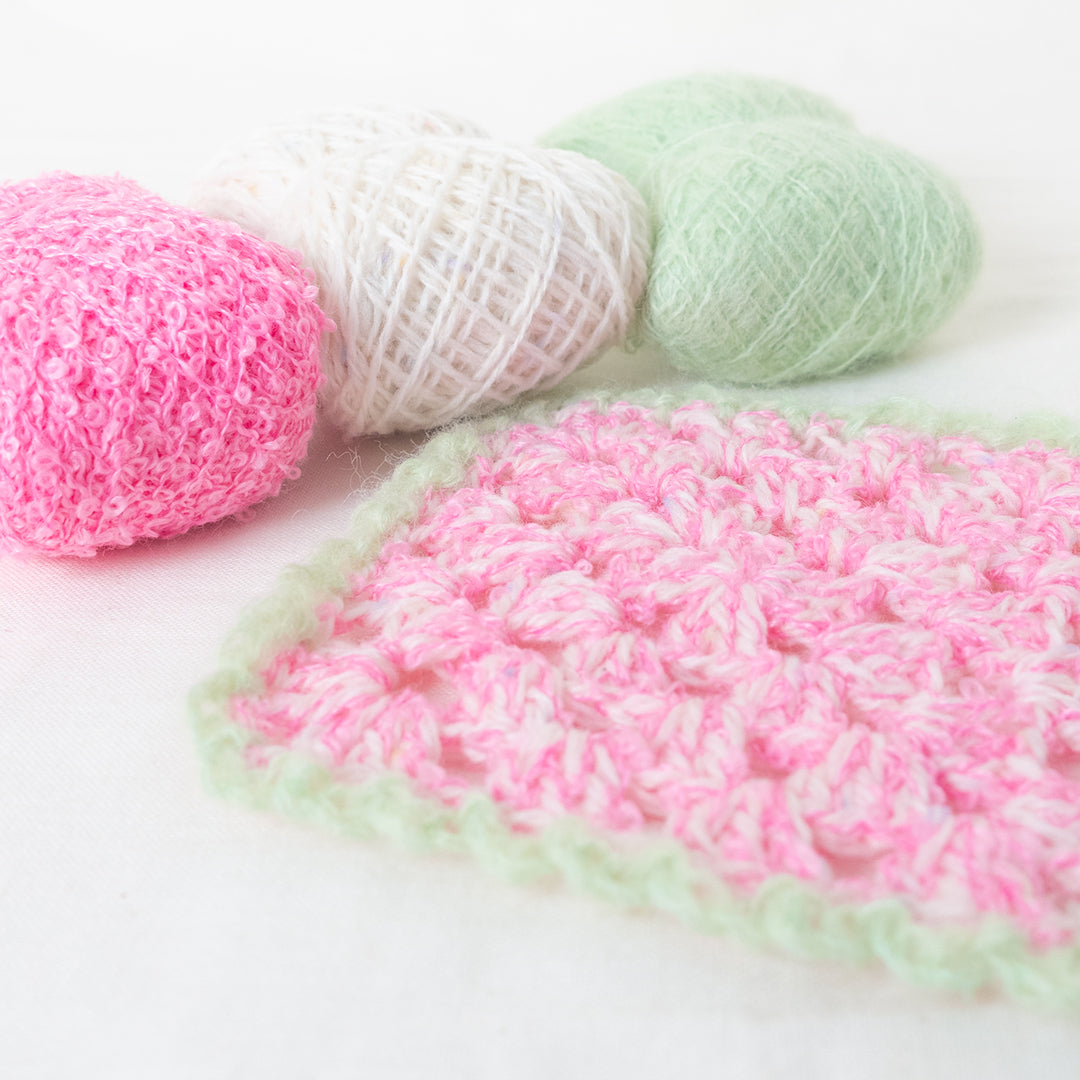 [Free Scrunchie Pattern] Peach [Set] (Let's crochet some fruit)