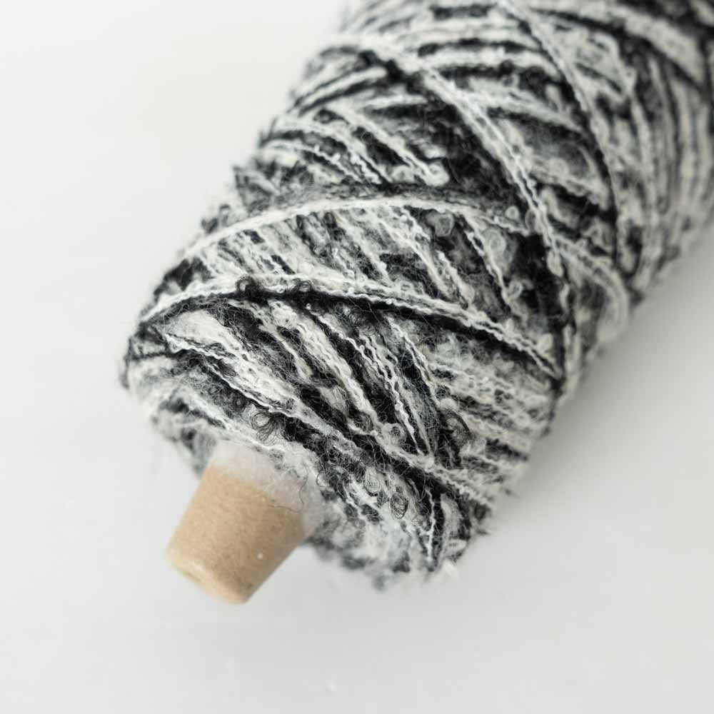 &lt;Safari Series&gt; WOOL SOCK YARN - GIANT PANDA