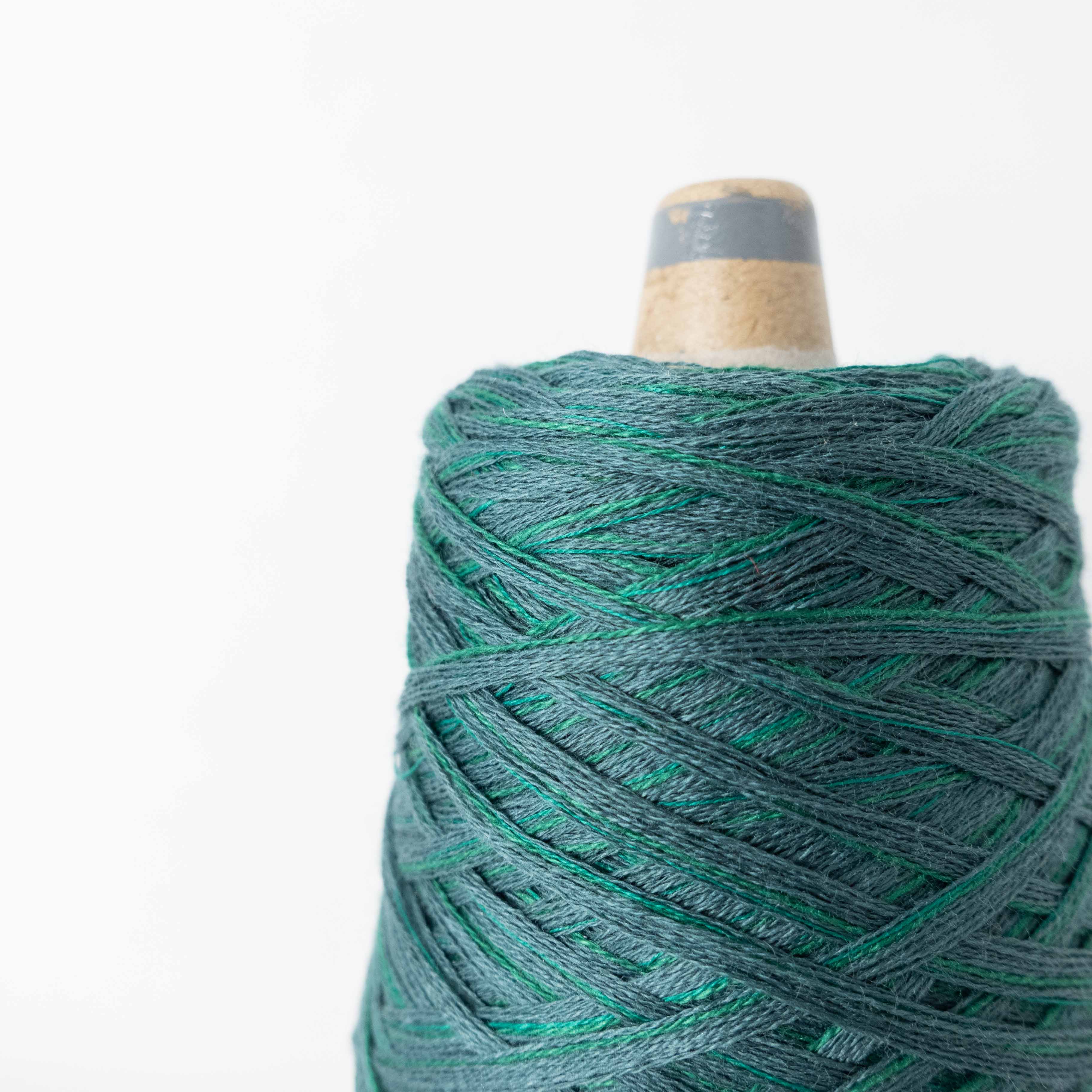[Leaf Symphony] Peacock Rhapsody (medium weight, cotton type) (ITORICOT Concept Yarn)