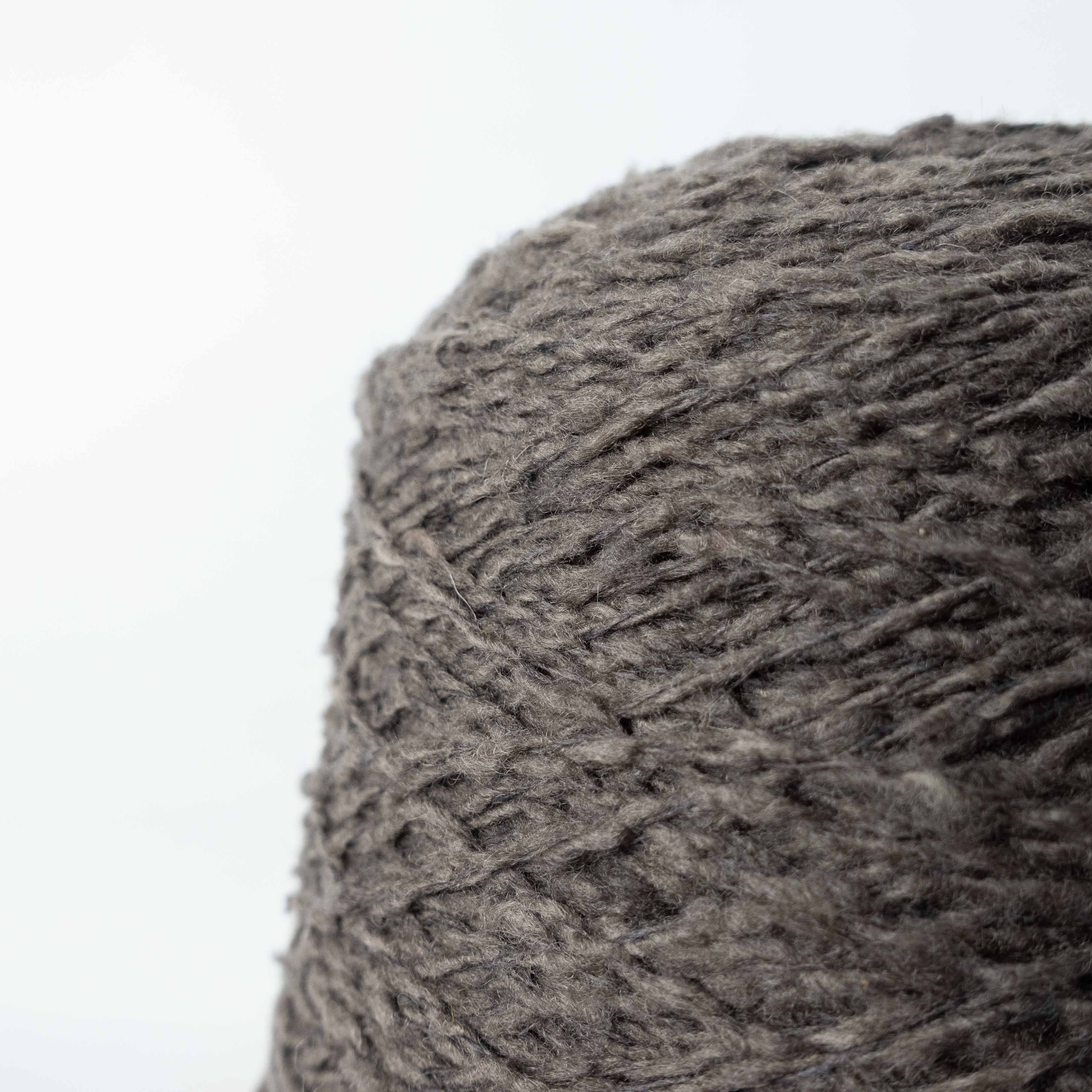 -mid project- Wool blend slub yarn - charcoal