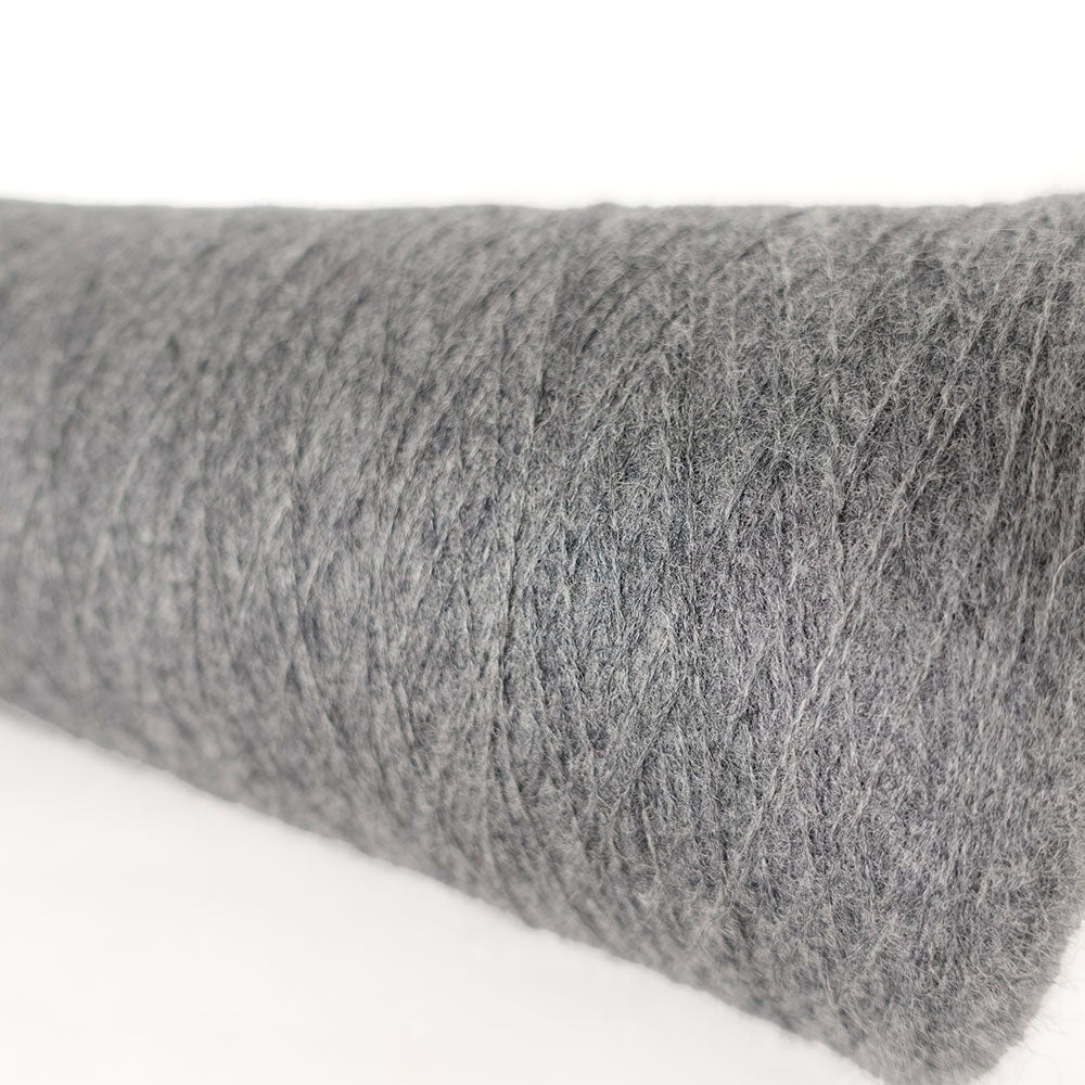 -mid project- 2/30 Australian wool - grey