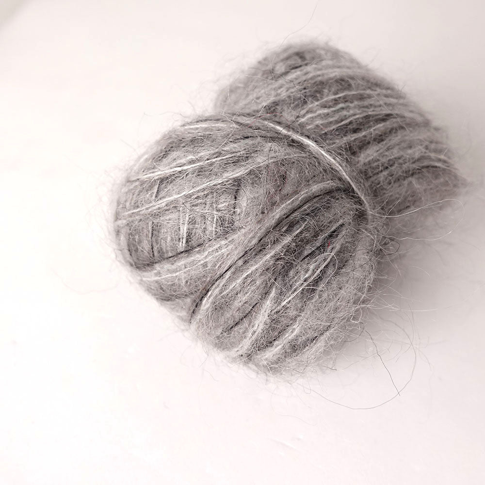 [Limited to one item] Sumikko Yarn (small roll set) - Orb