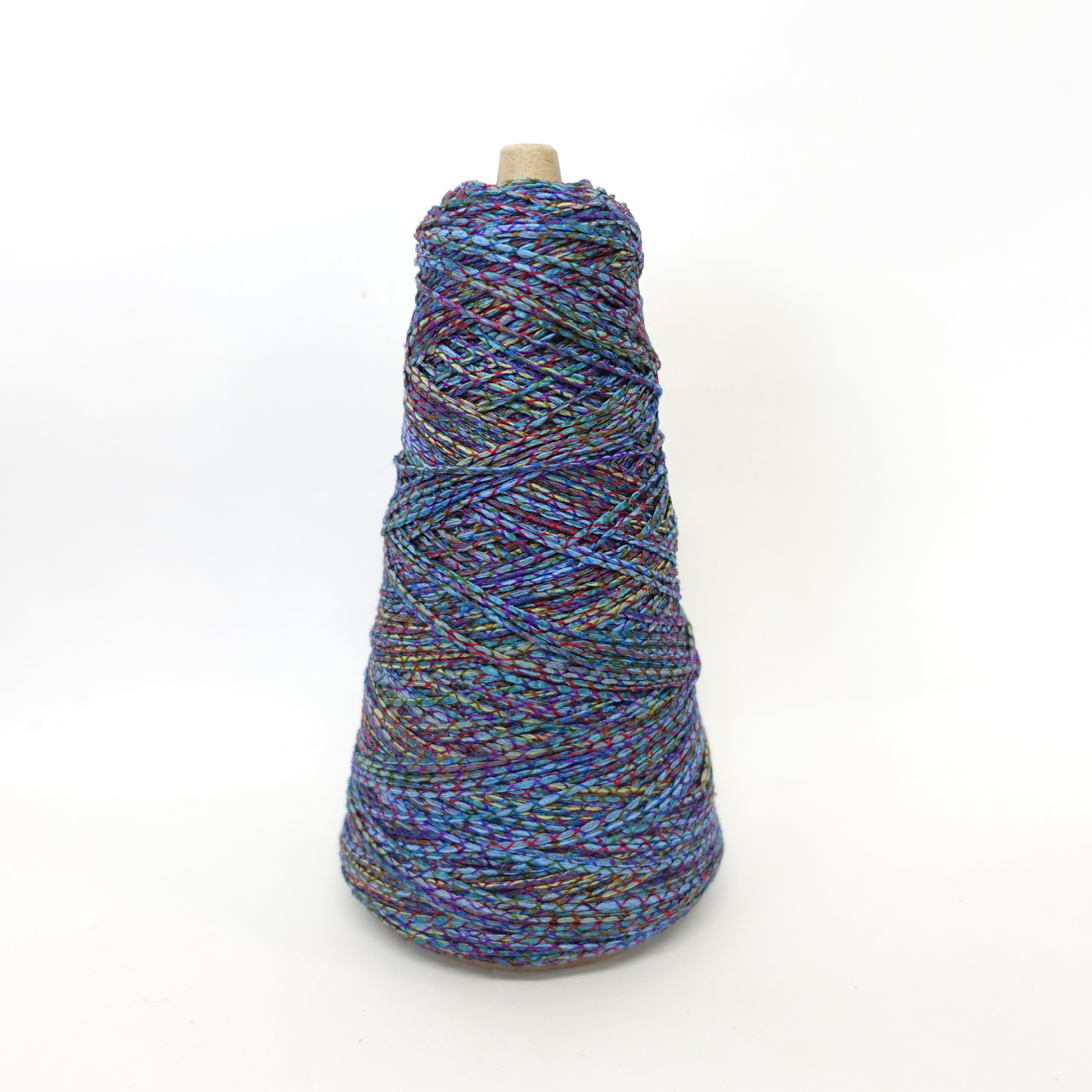 1/3.4 Rainbow Twisted Yarn Escape / Rainbow Co., Ltd.