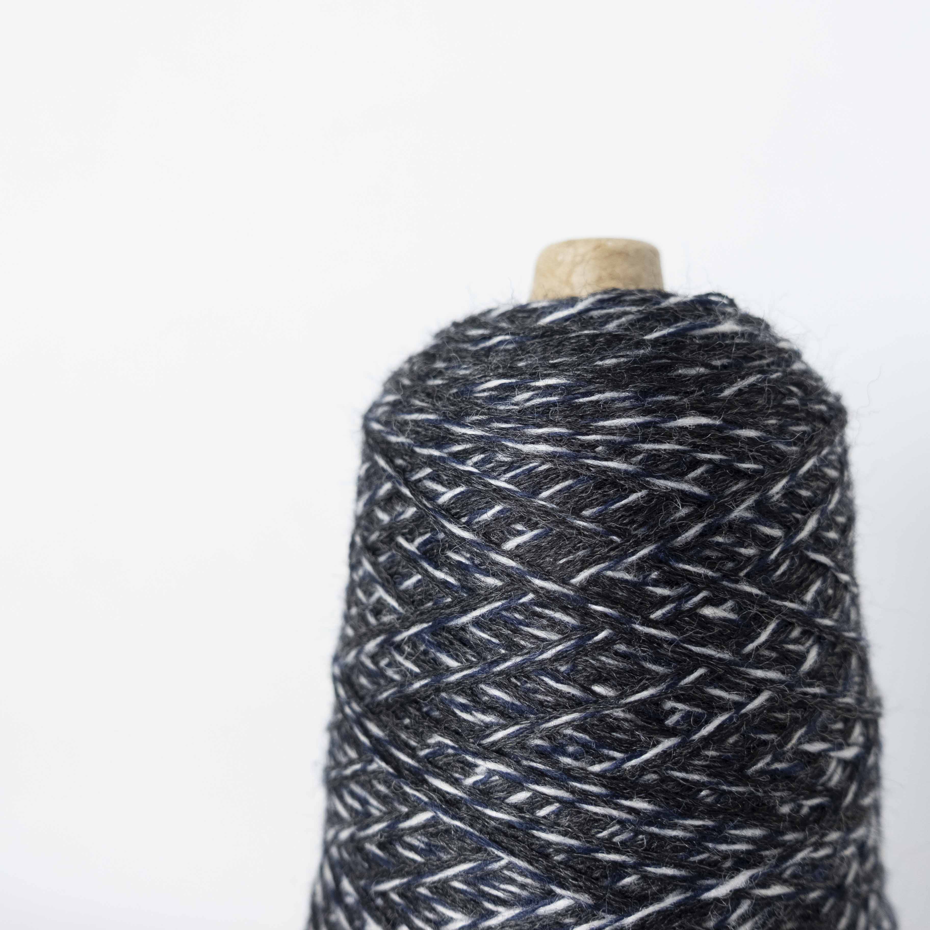 Sora Ito（合細・ウールカシミヤ）（ITORICOT Concept Yarn）