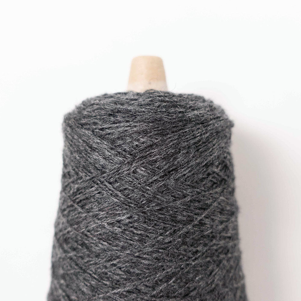 2/24 Snowflake (Cashmere Wool) - Gray