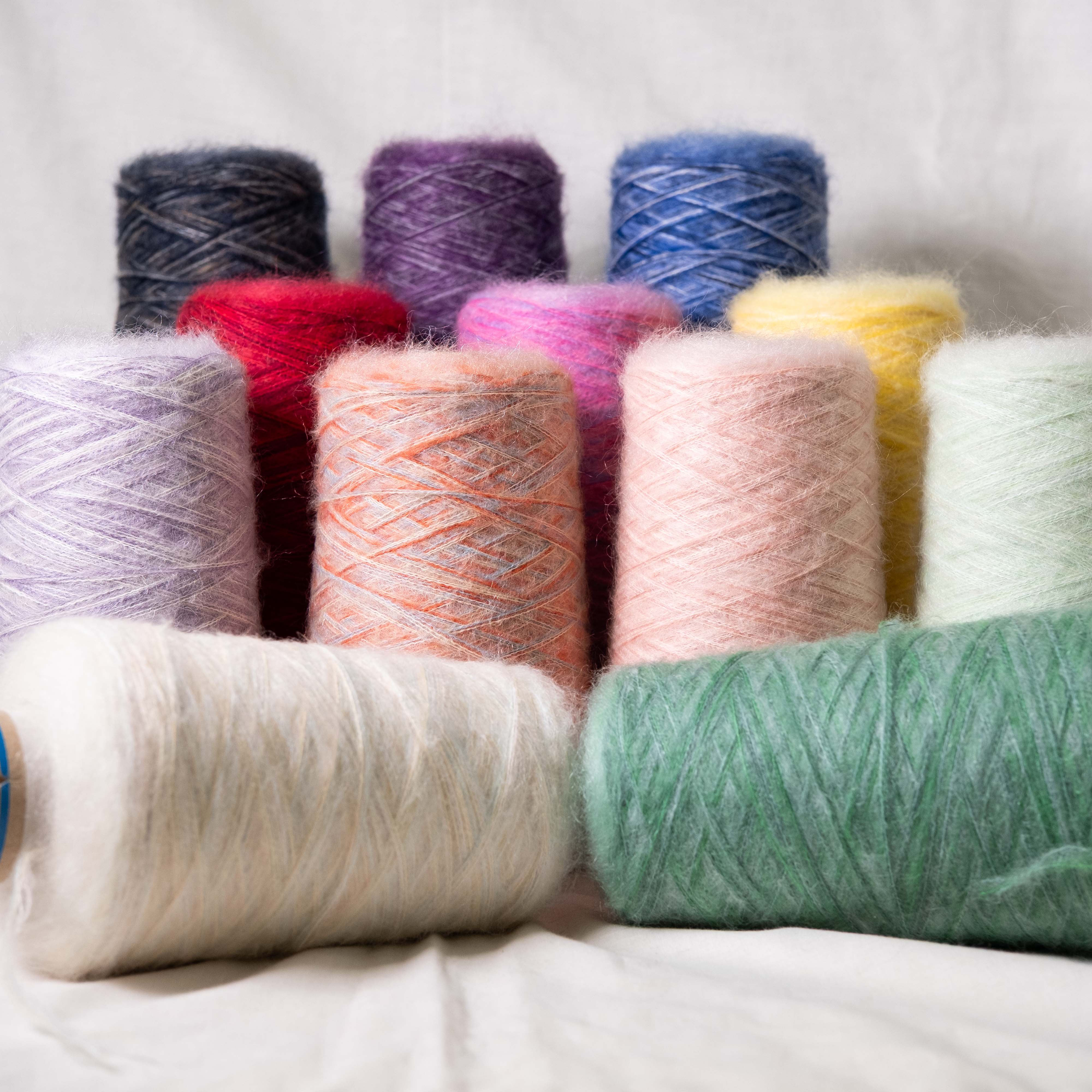 キッドモヘア混毛　モヘア　1/13番手 約290g 毛糸 パピー キッドモヘアファイン 色番2 オカダヤ(okadaya) 布・生地