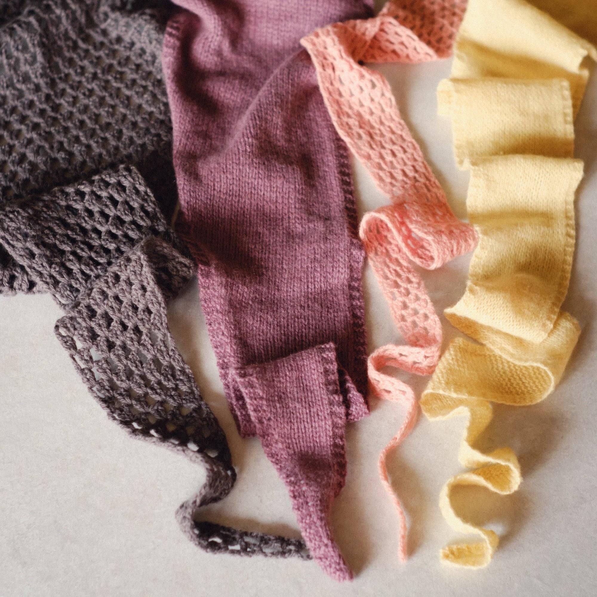 手編み(り。ページ) パターン】Tinker Tie – Knit & Crochet（ティンカー・タイ）【PDF】