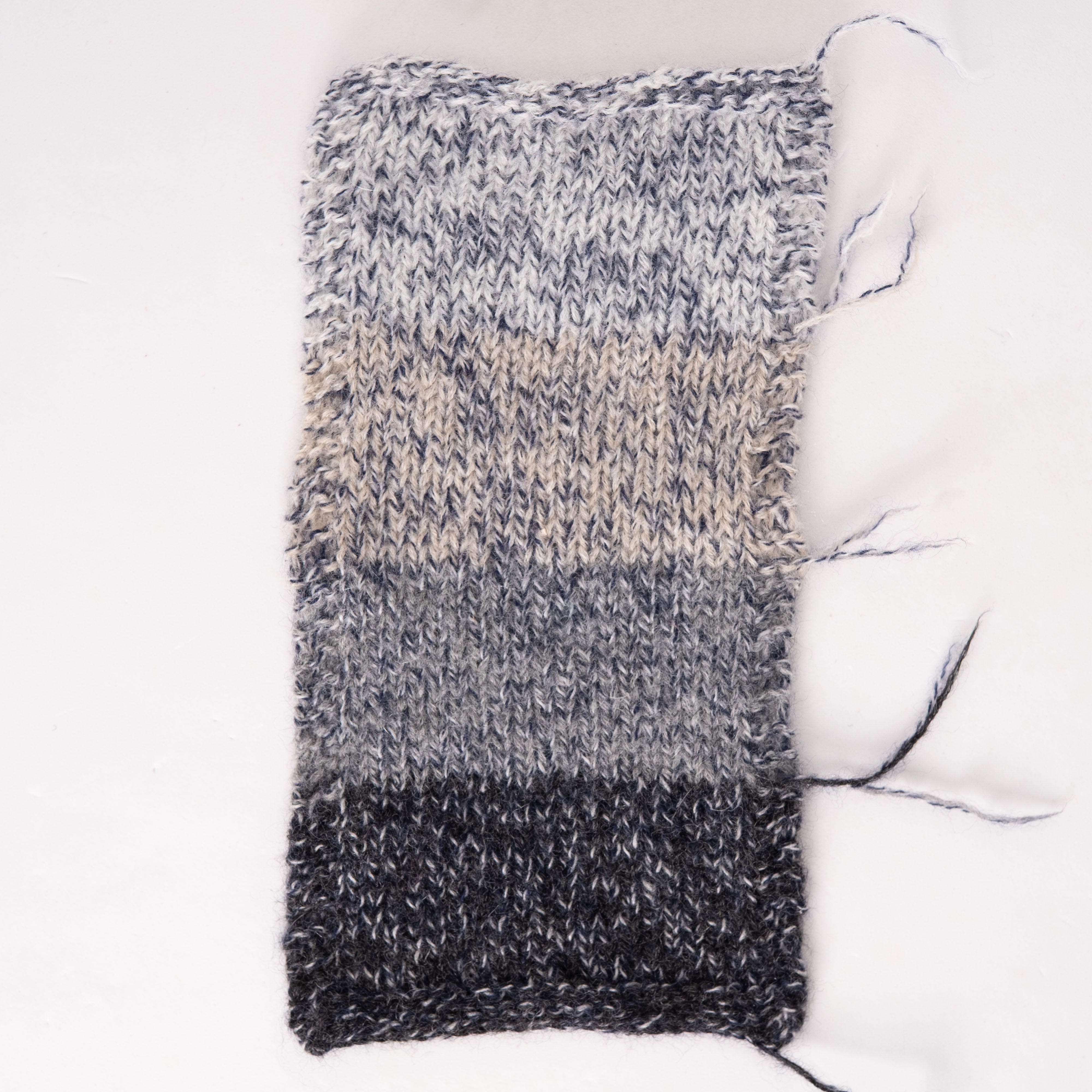 Sora Ito（合細・ウールカシミヤ）（ITORICOT Concept Yarn）