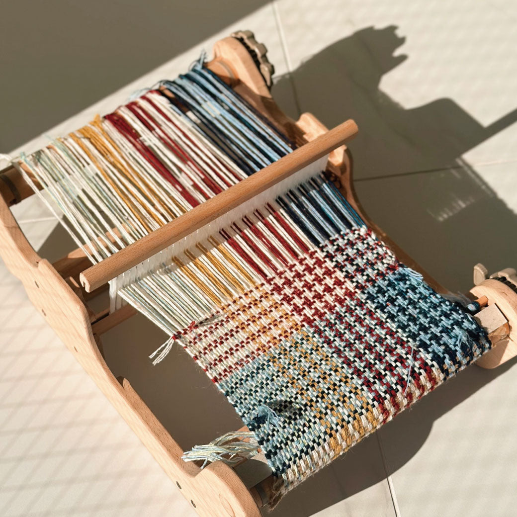 1月24日・25日｜annita artworksさんと作る、卓上織り機で千鳥格子のマフラーを織るワークショップ